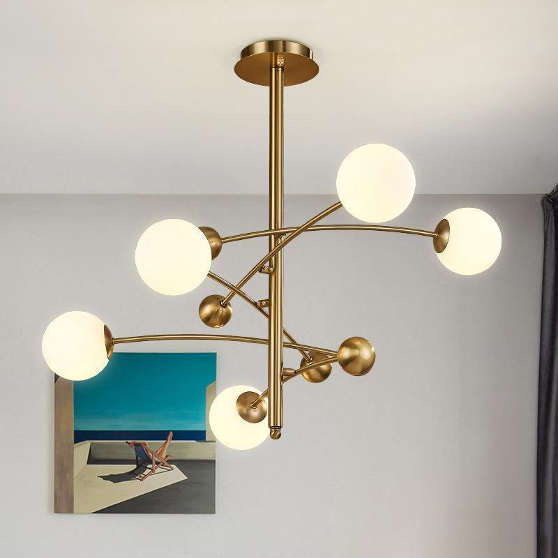 Lustra Chandelier Brass Vertical Beam Globe-Neutral Decor