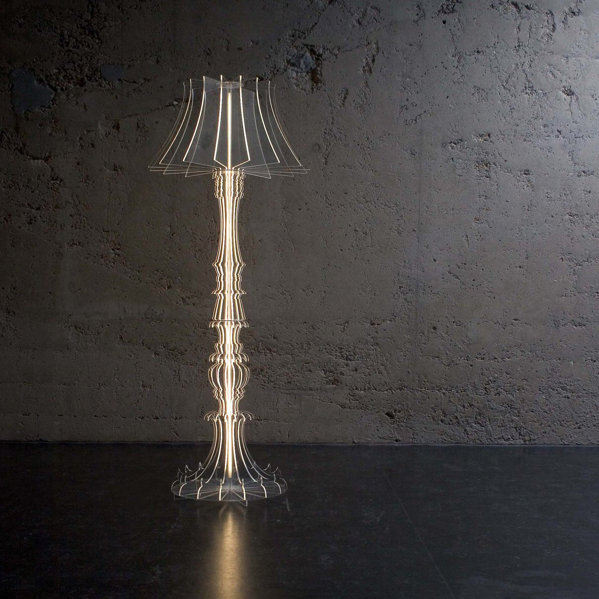 Elmariel Sculptural Acrylic Table Lamp-Neutral Decor