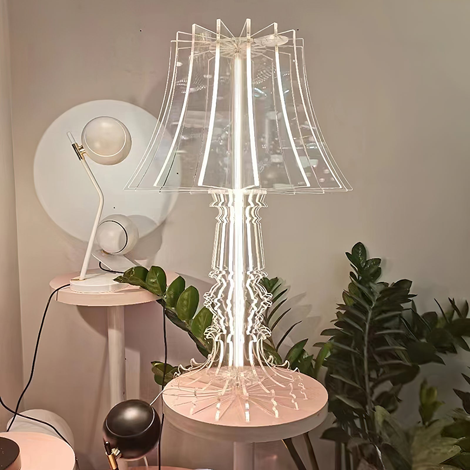 Elmariel Sculptural Acrylic Table Lamp-Neutral Decor