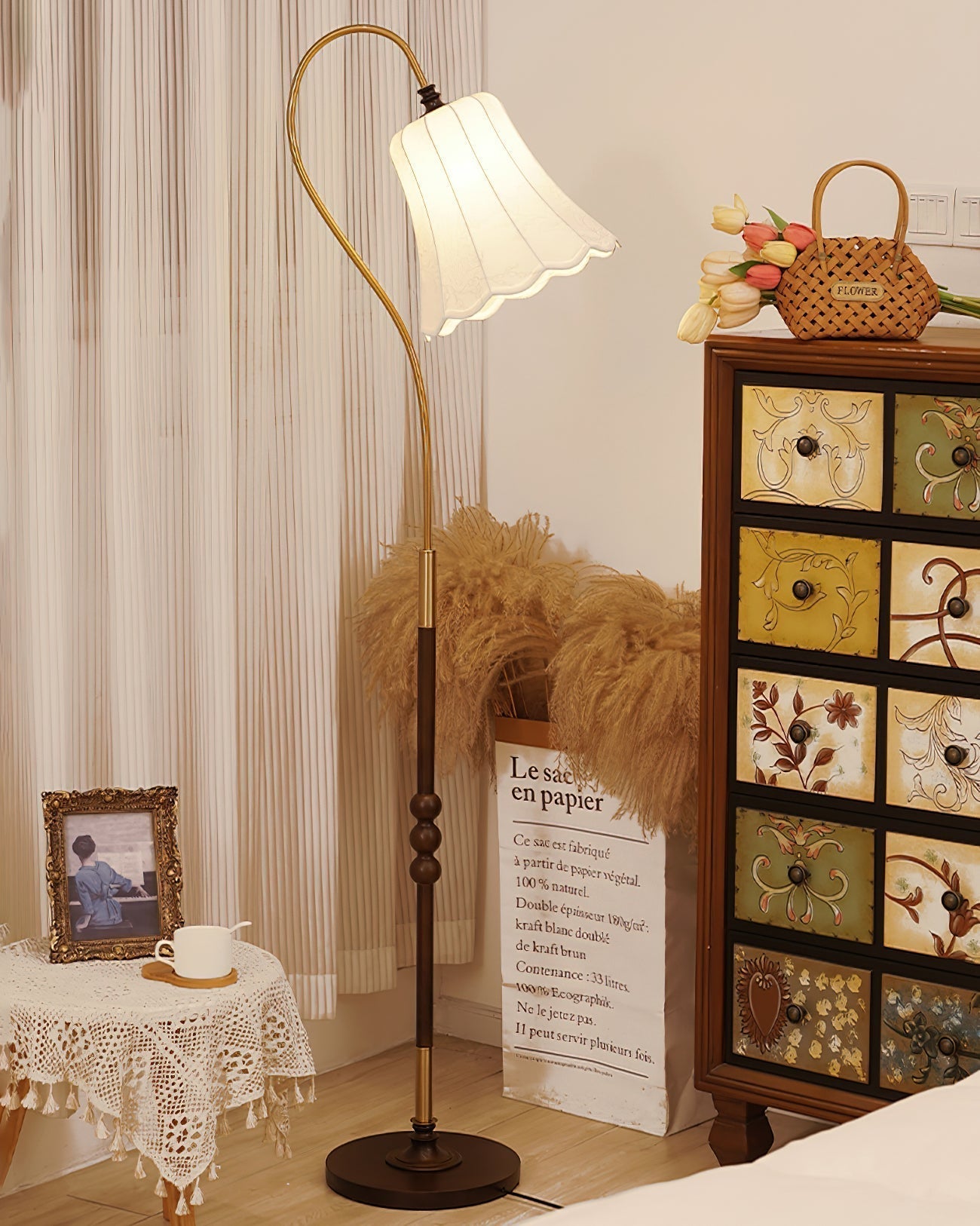 Tuliple Floor Lamp