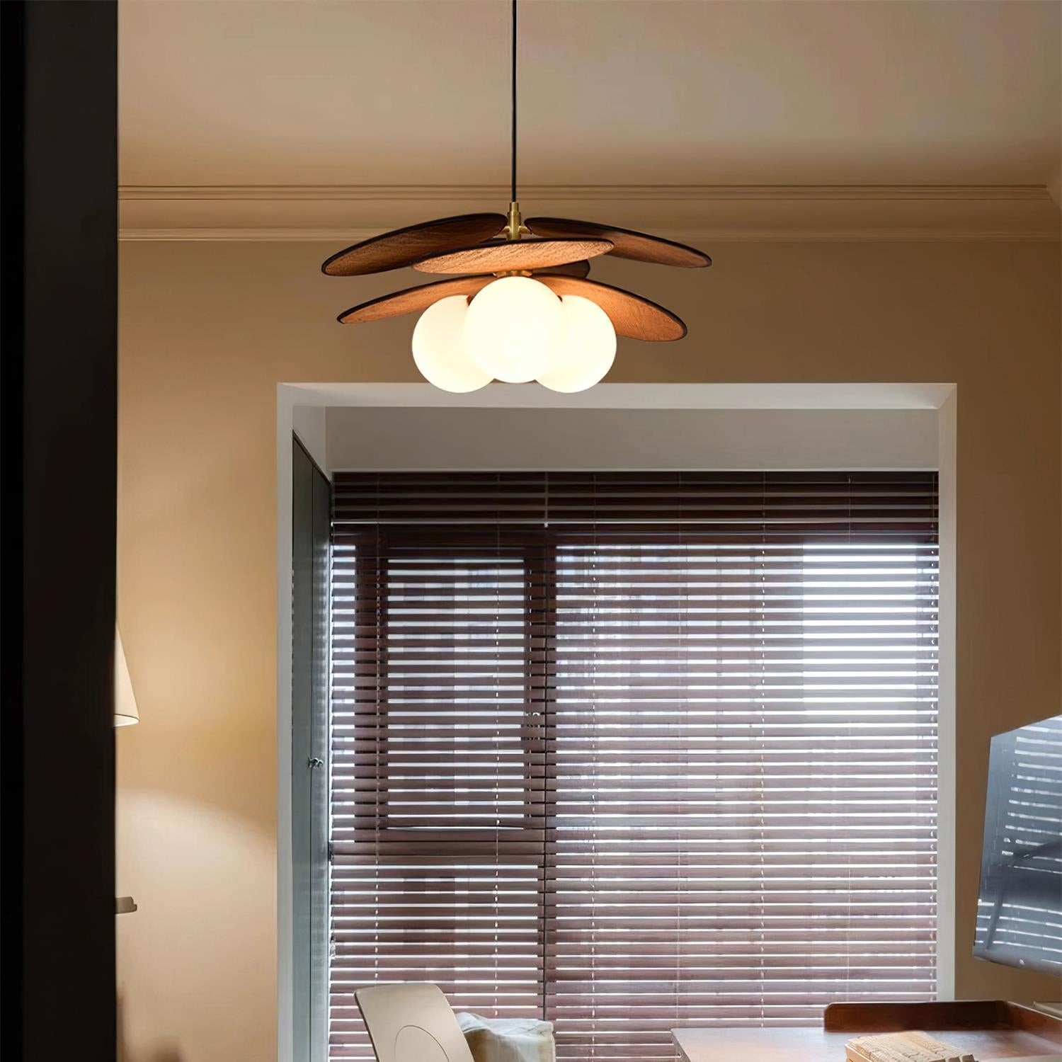 Florin Wooden Petal Pendant Light