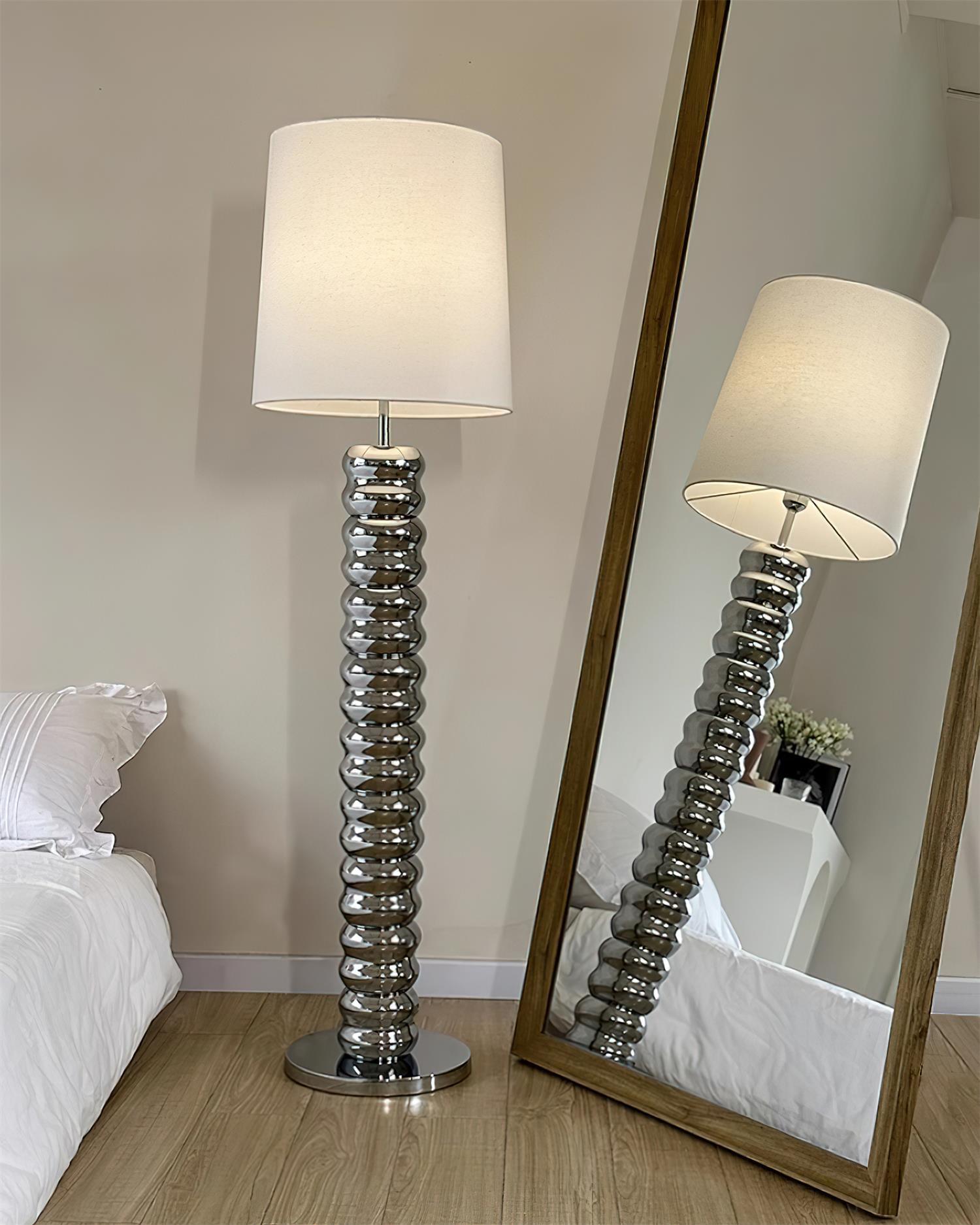 Rib Floor Lamp