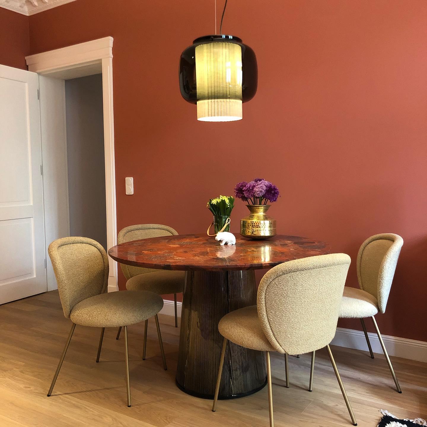 Auren Modern Glass Pendant Lamp-Neutral Decor