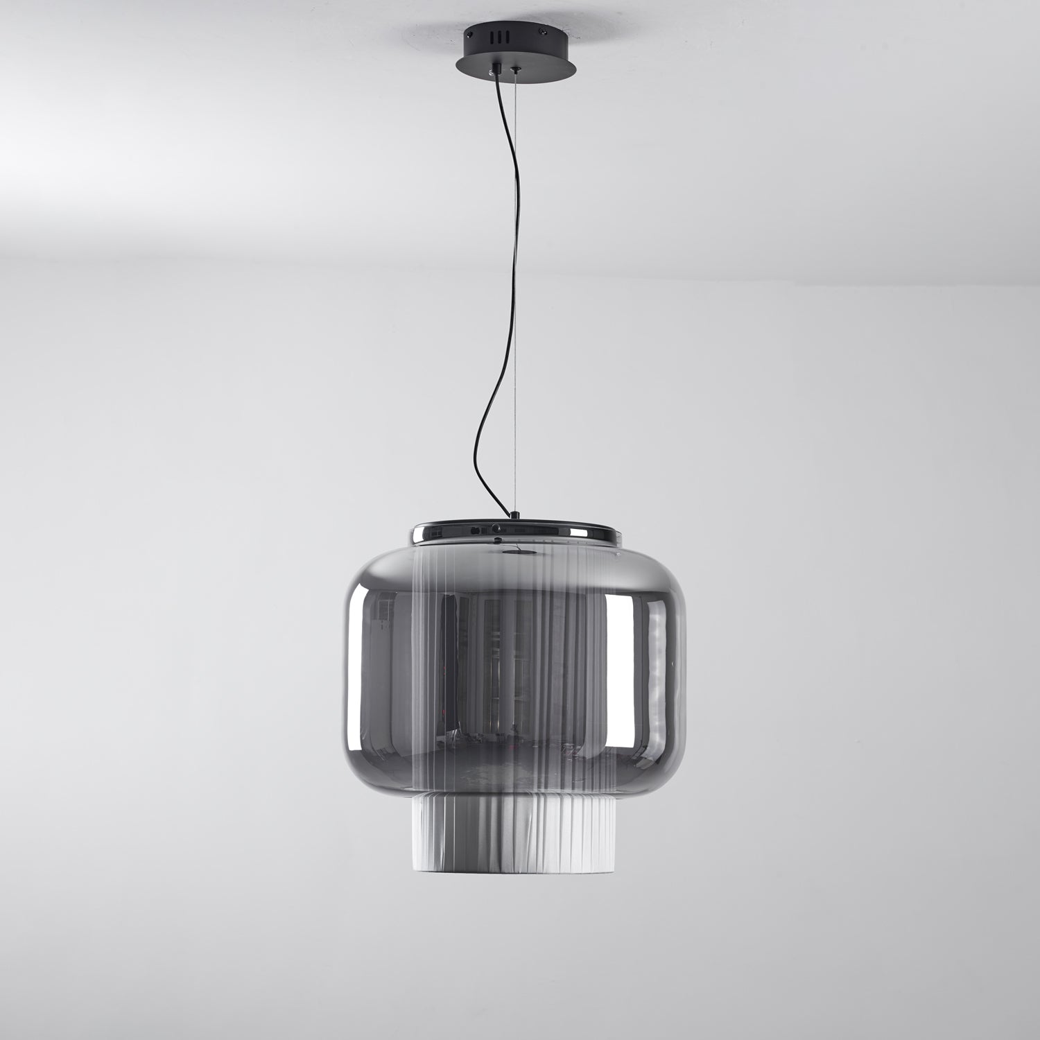 Auren Modern Glass Pendant Lamp-Neutral Decor