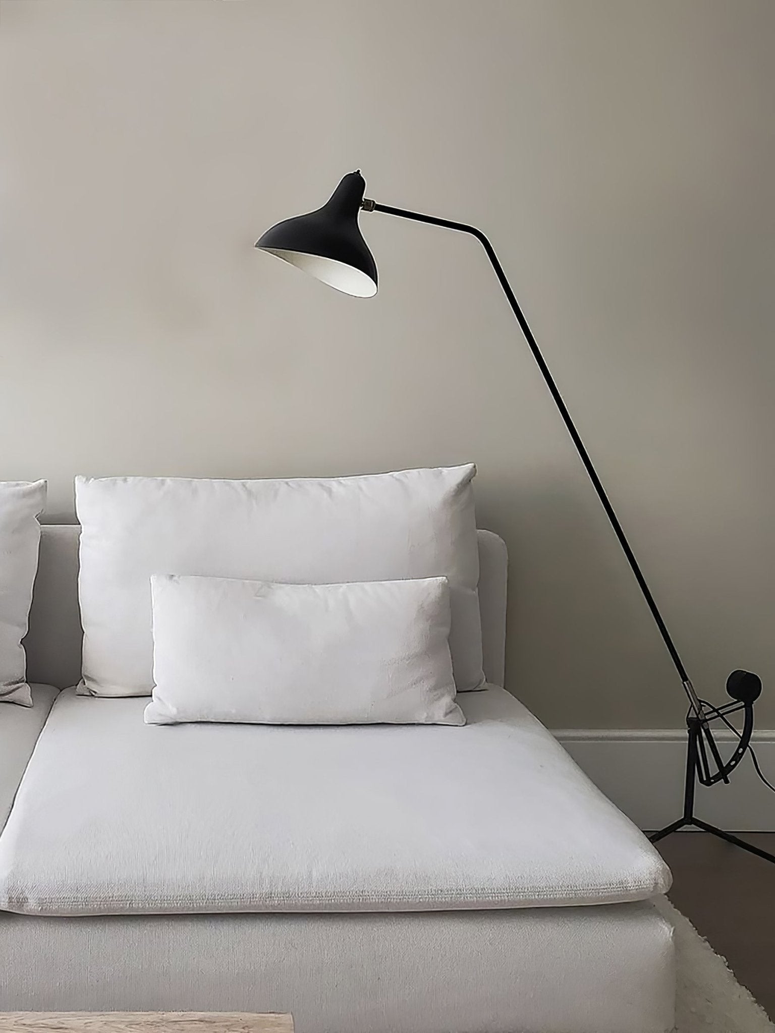 ArcMotion Mantis Arm Floor Lamp-Neutral Decor