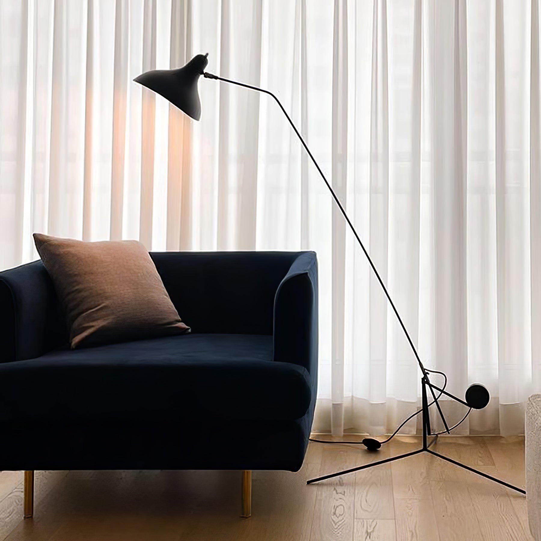 ArcMotion Mantis Arm Floor Lamp-Neutral Decor