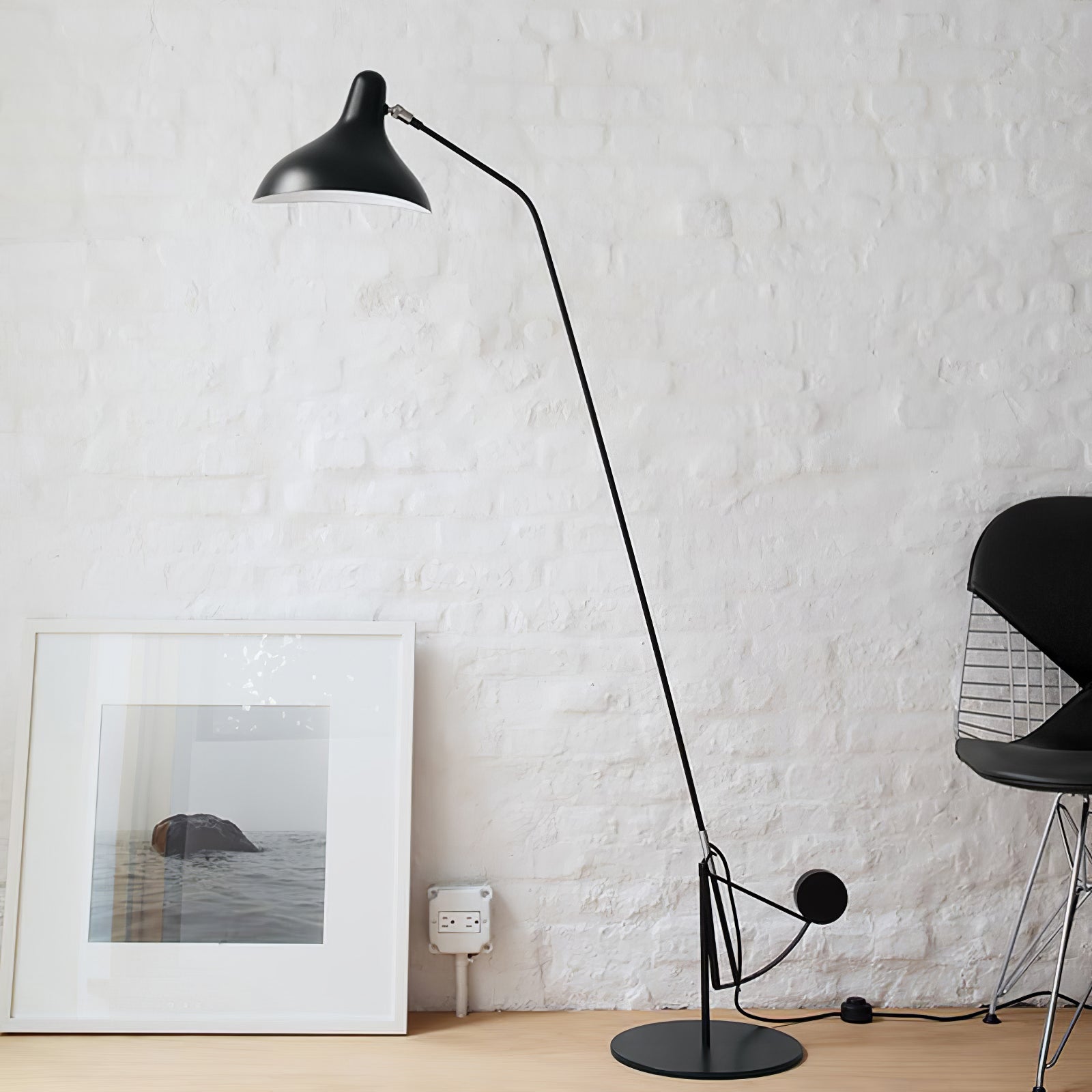 ArcMotion Mantis Arm Floor Lamp-Neutral Decor
