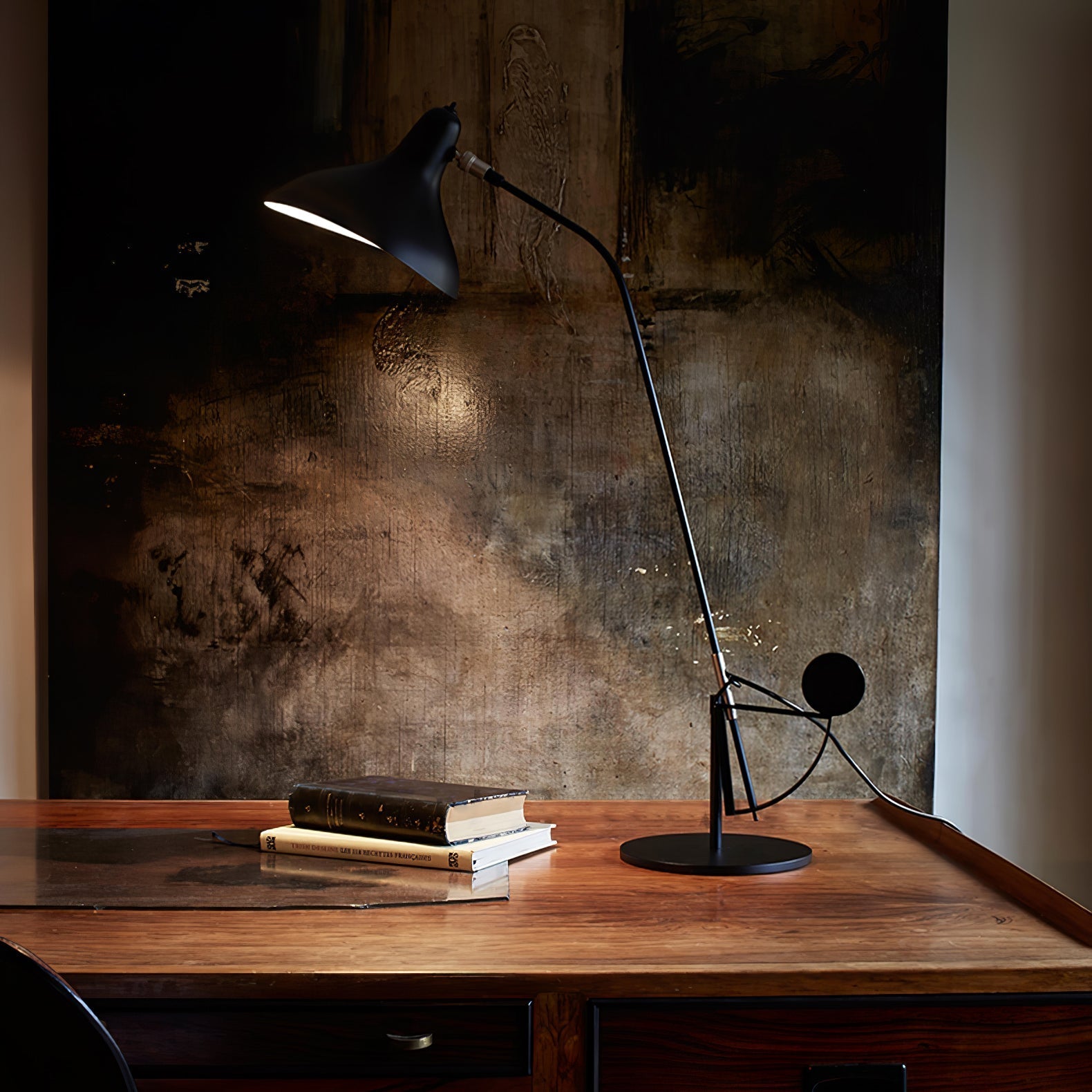 Sfera Industrial Table Lamp-Neutral Decor
