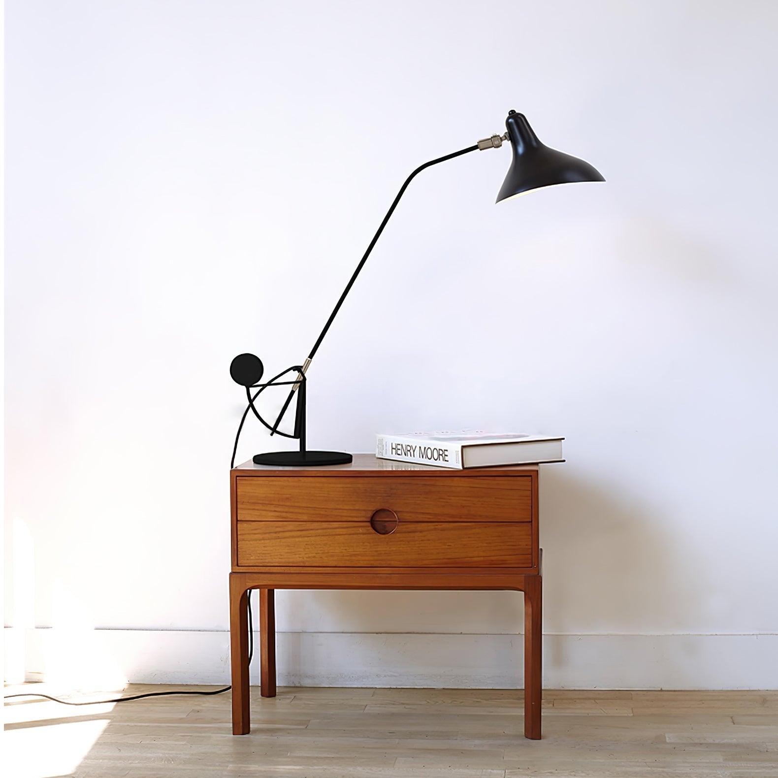 Sfera Industrial Table Lamp-Neutral Decor