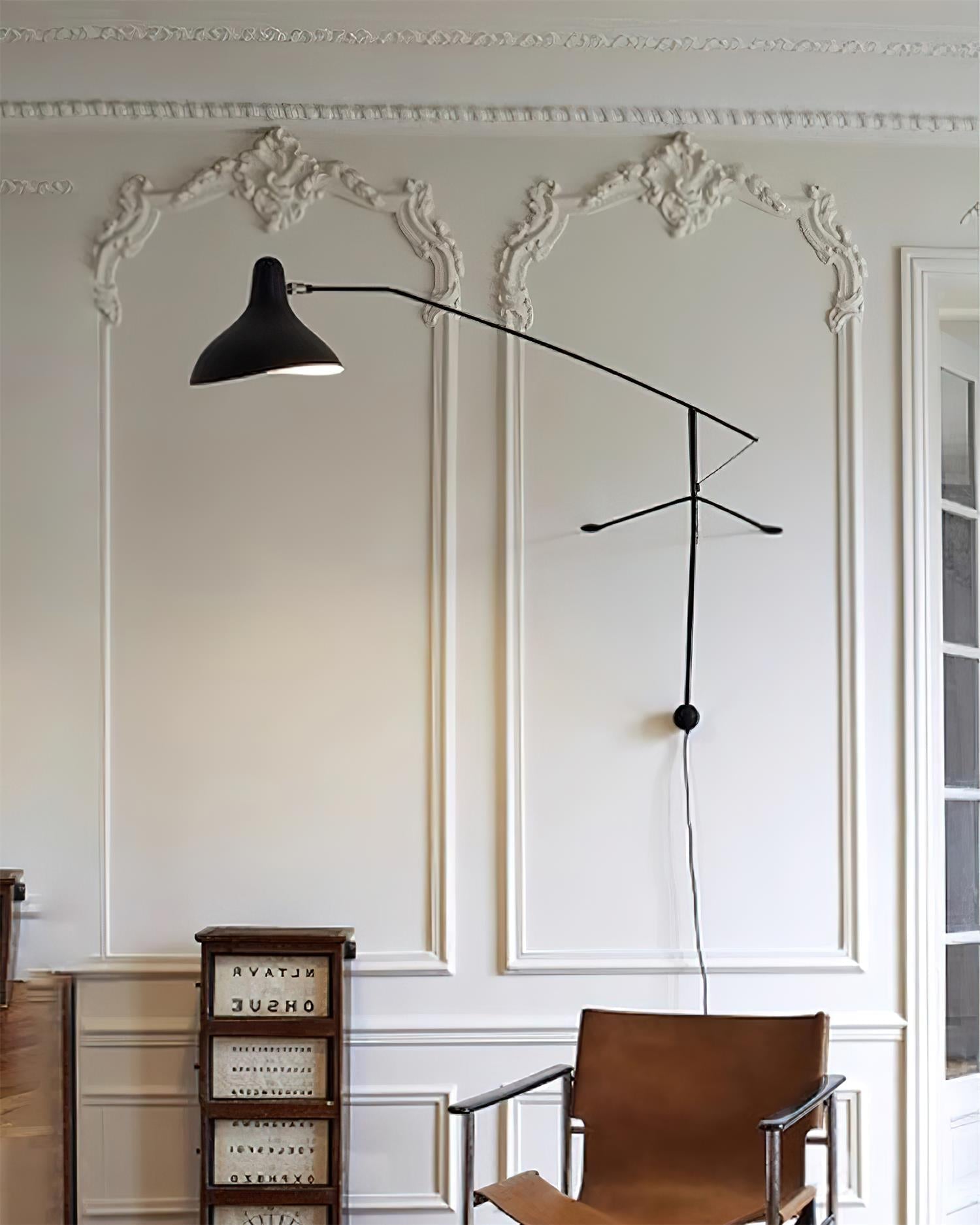 Cedric Wall Lamp