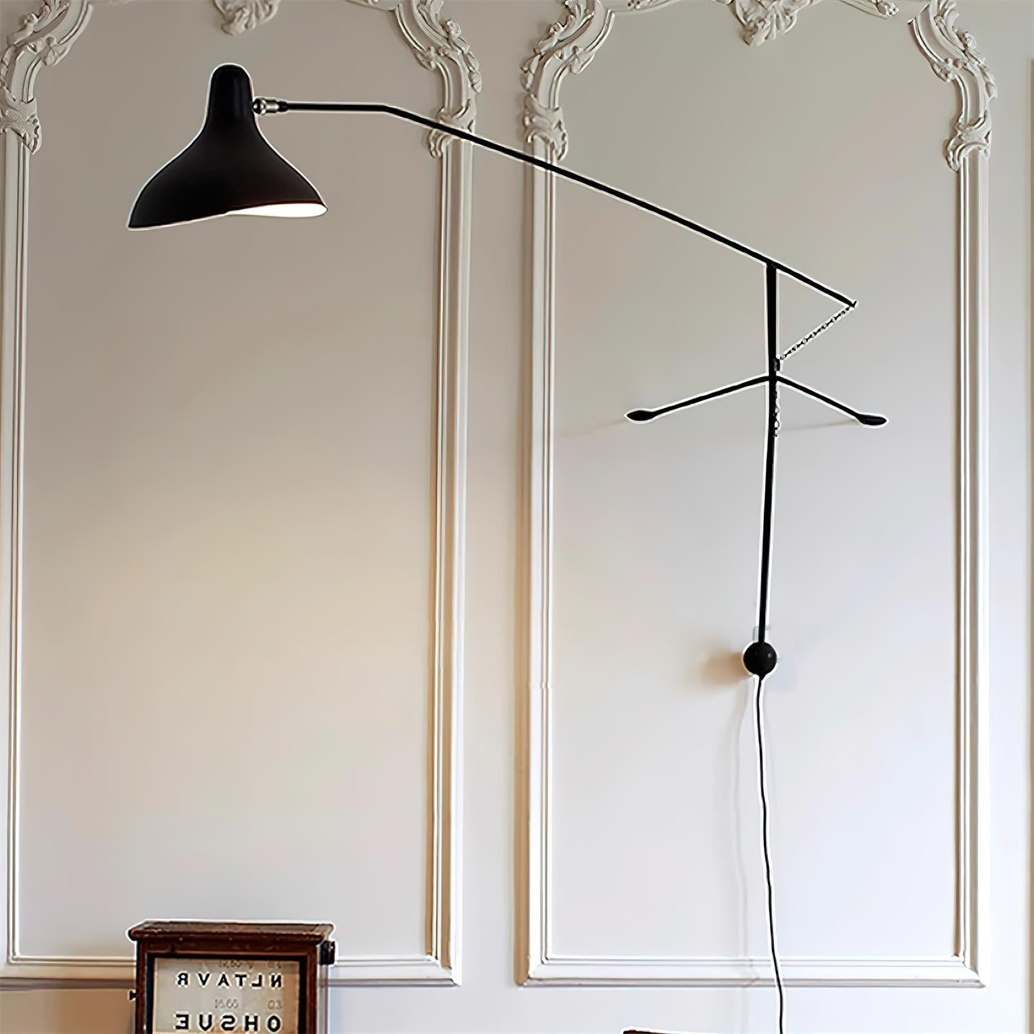 Cedric Wall Lamp