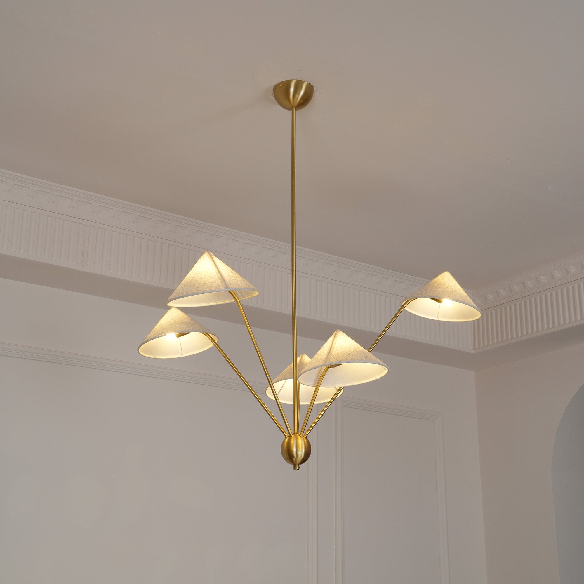 Lustra Chandelier Brass Curved Beige-Neutral Decor
