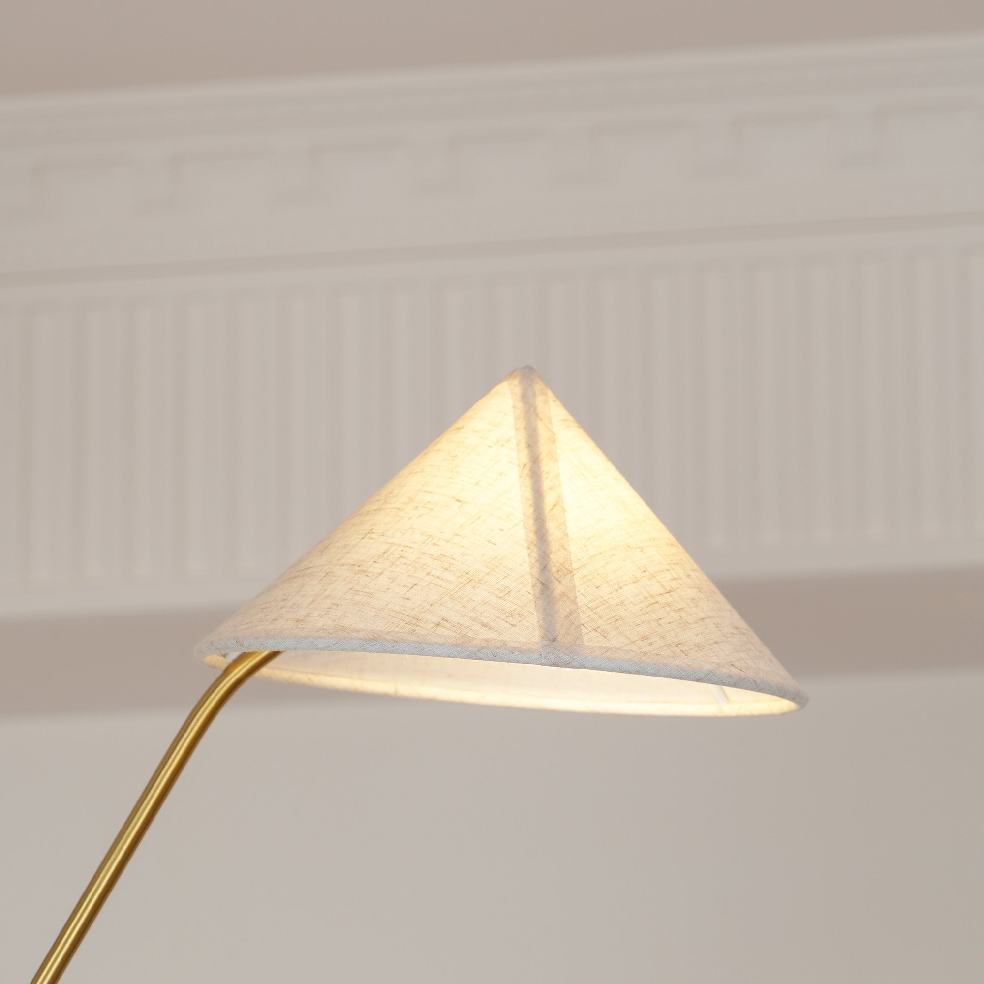 Lustra Chandelier Brass Curved Beige-Neutral Decor