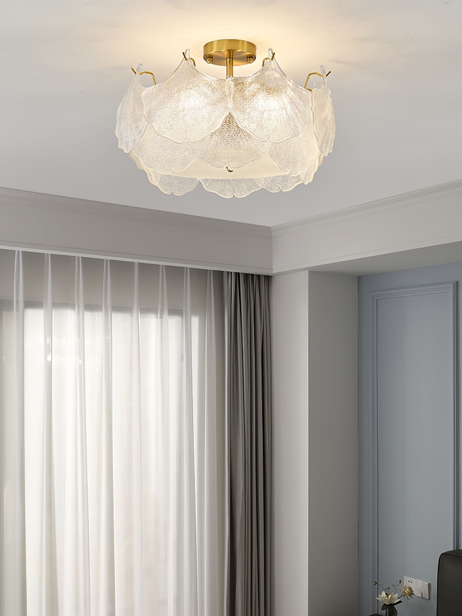 Quineth Maple Leaf Cluster Glass Ceiling Light-Neutral Decor