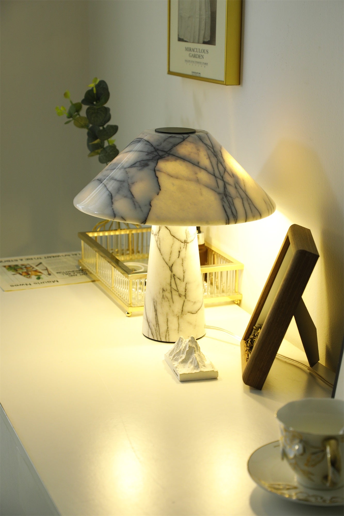 Dashiell Marble Modern Table Lamp-Neutral Decor