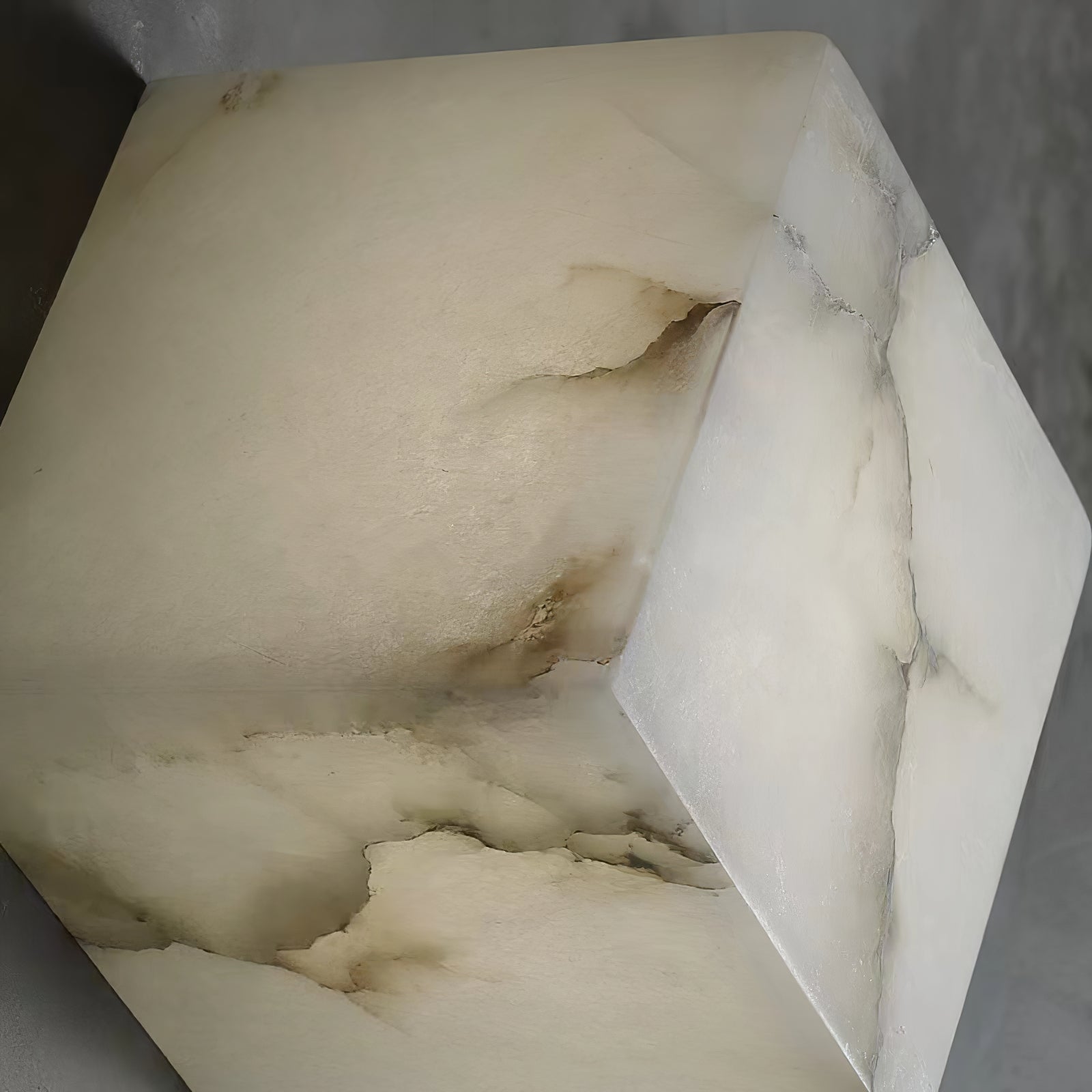 Alabaster Chandelier Box Cubic Elegance