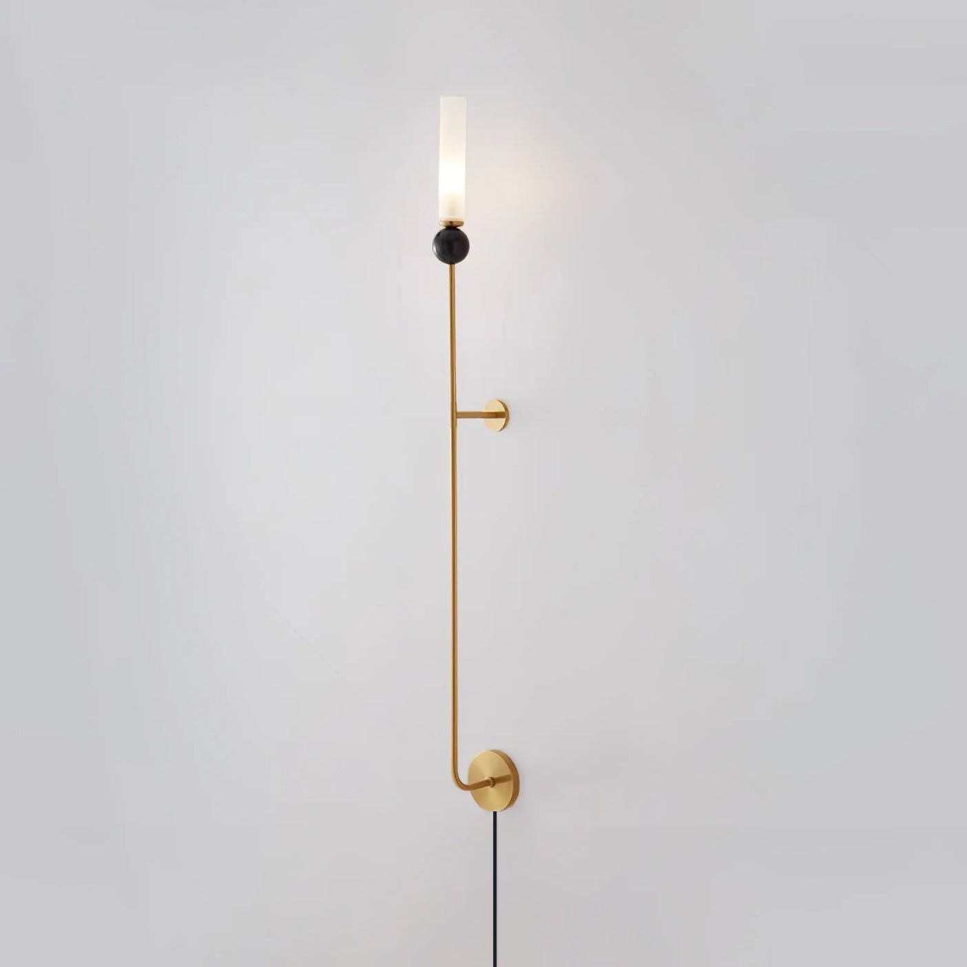 Marble Vertical Plug-in Wall Lamp-Neutral Decor