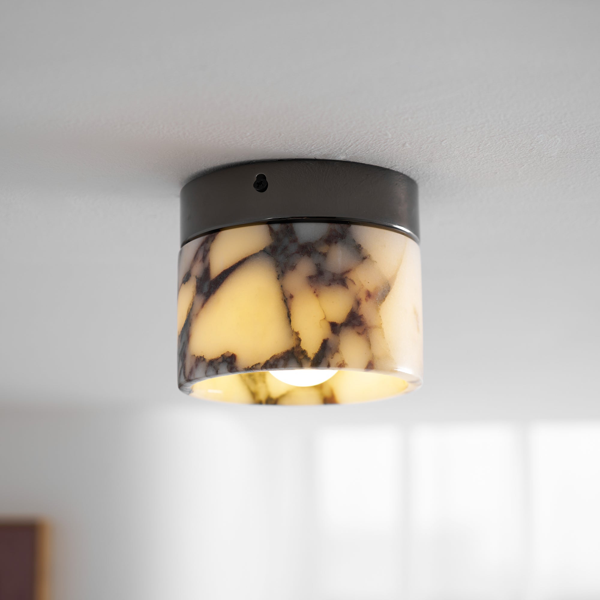 Ivinir Round Marble Ceiling Lamp-Neutral Decor