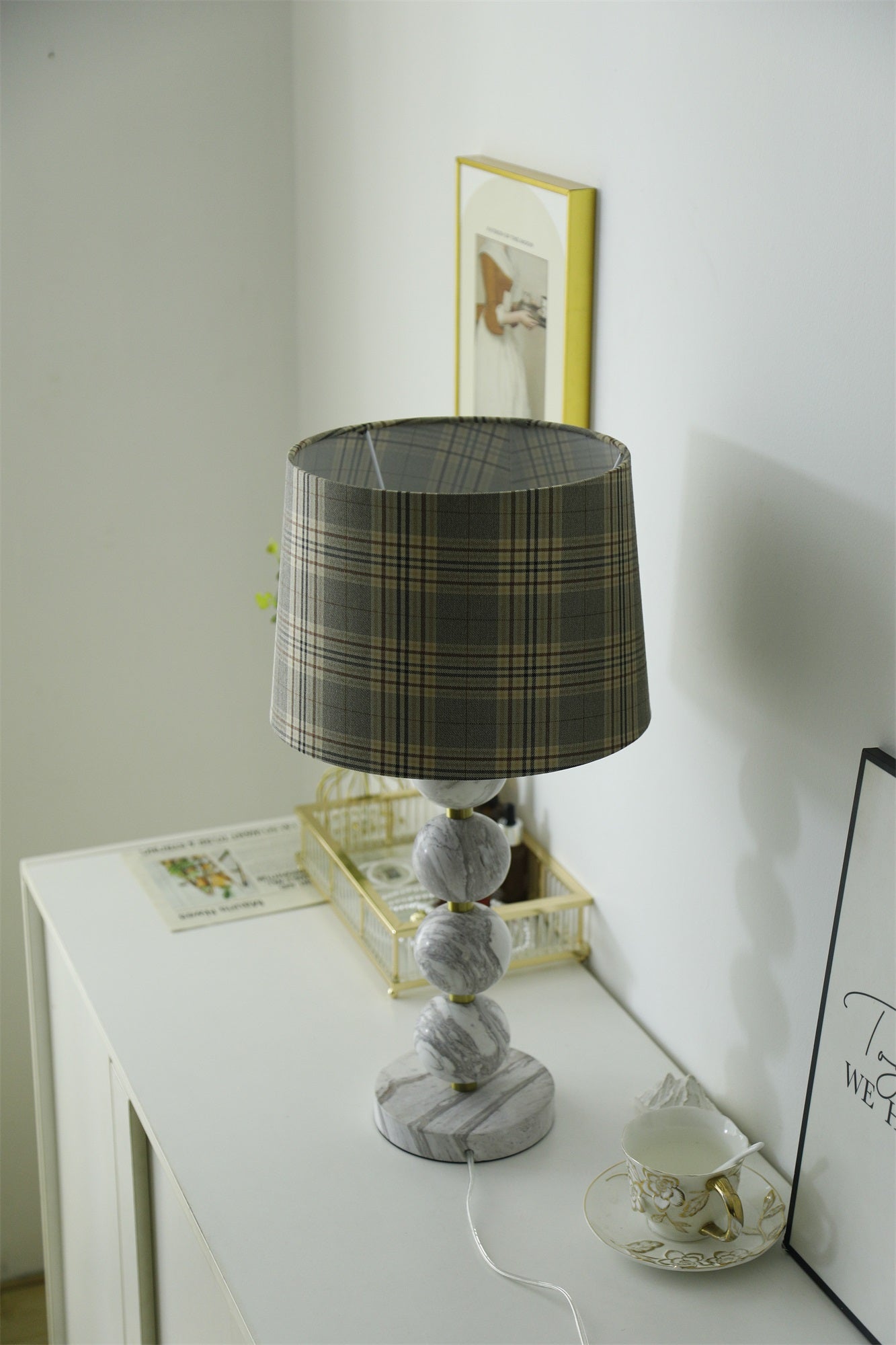 Rowan Modern Marble Table Lamp-Neutral Decor