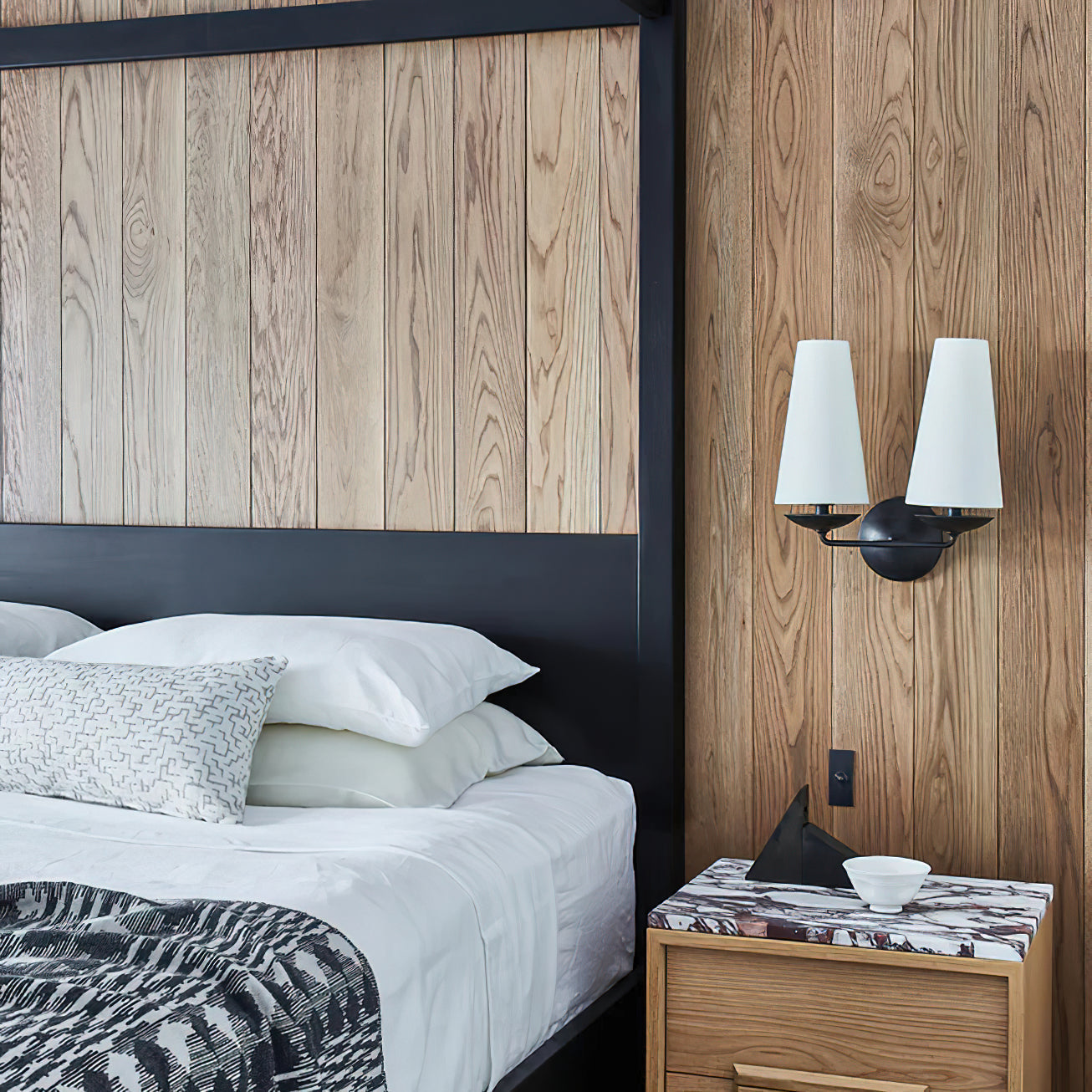 Nora Wall Lamp