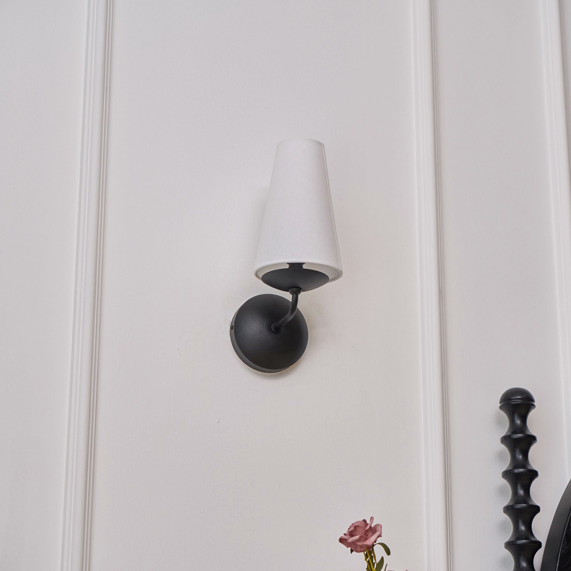 Nora Wall Lamp
