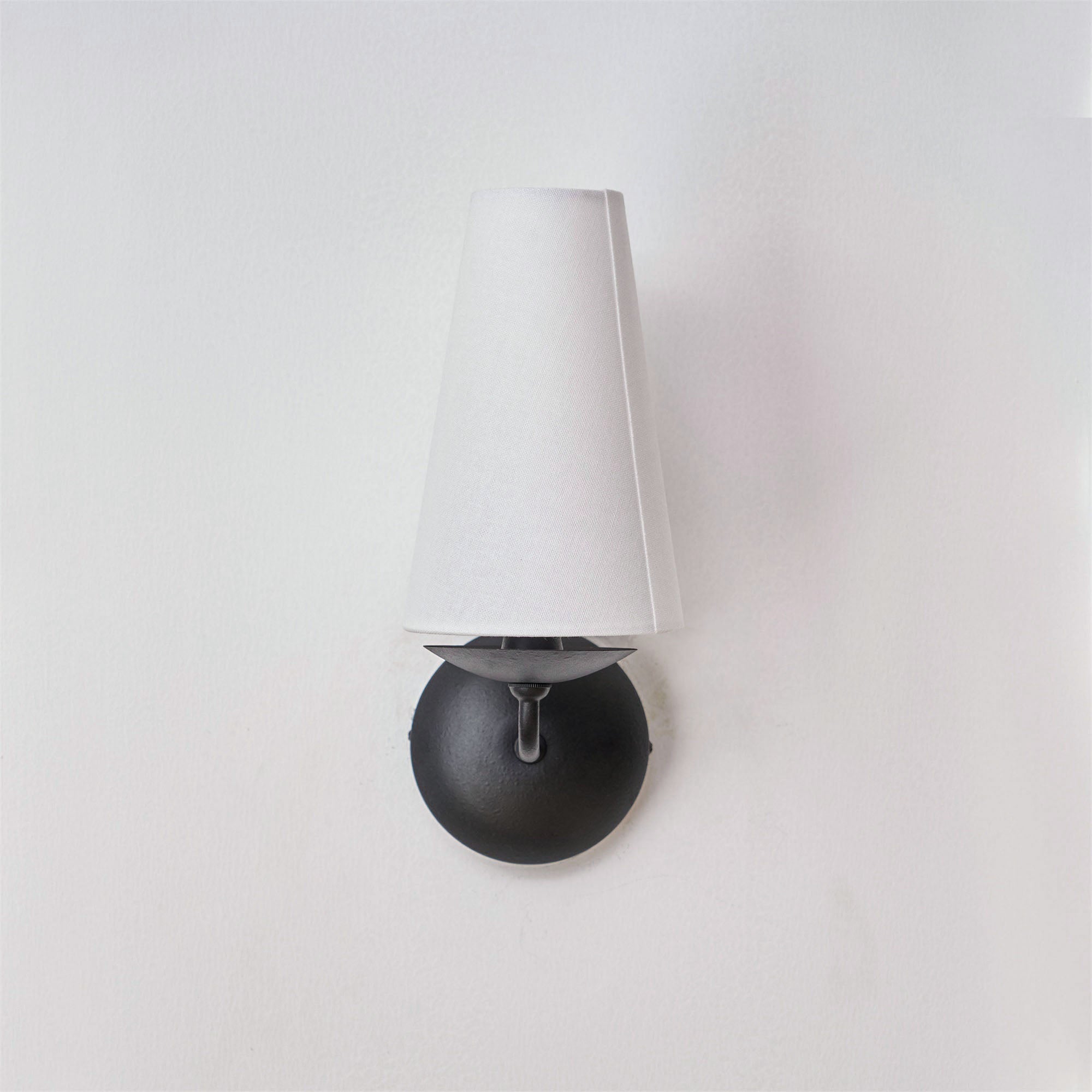 Nora Wall Lamp