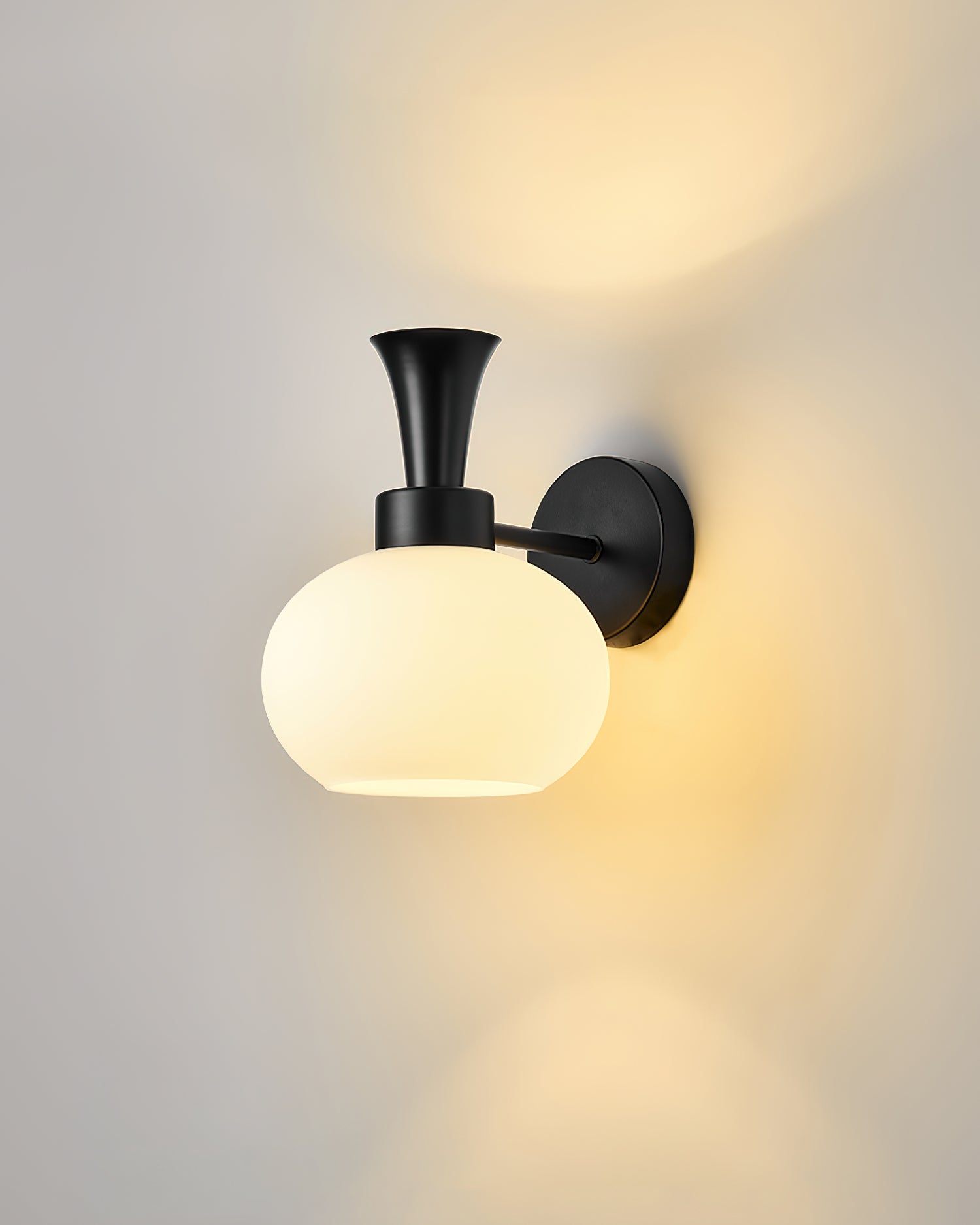 Barnaby Wall Lamp