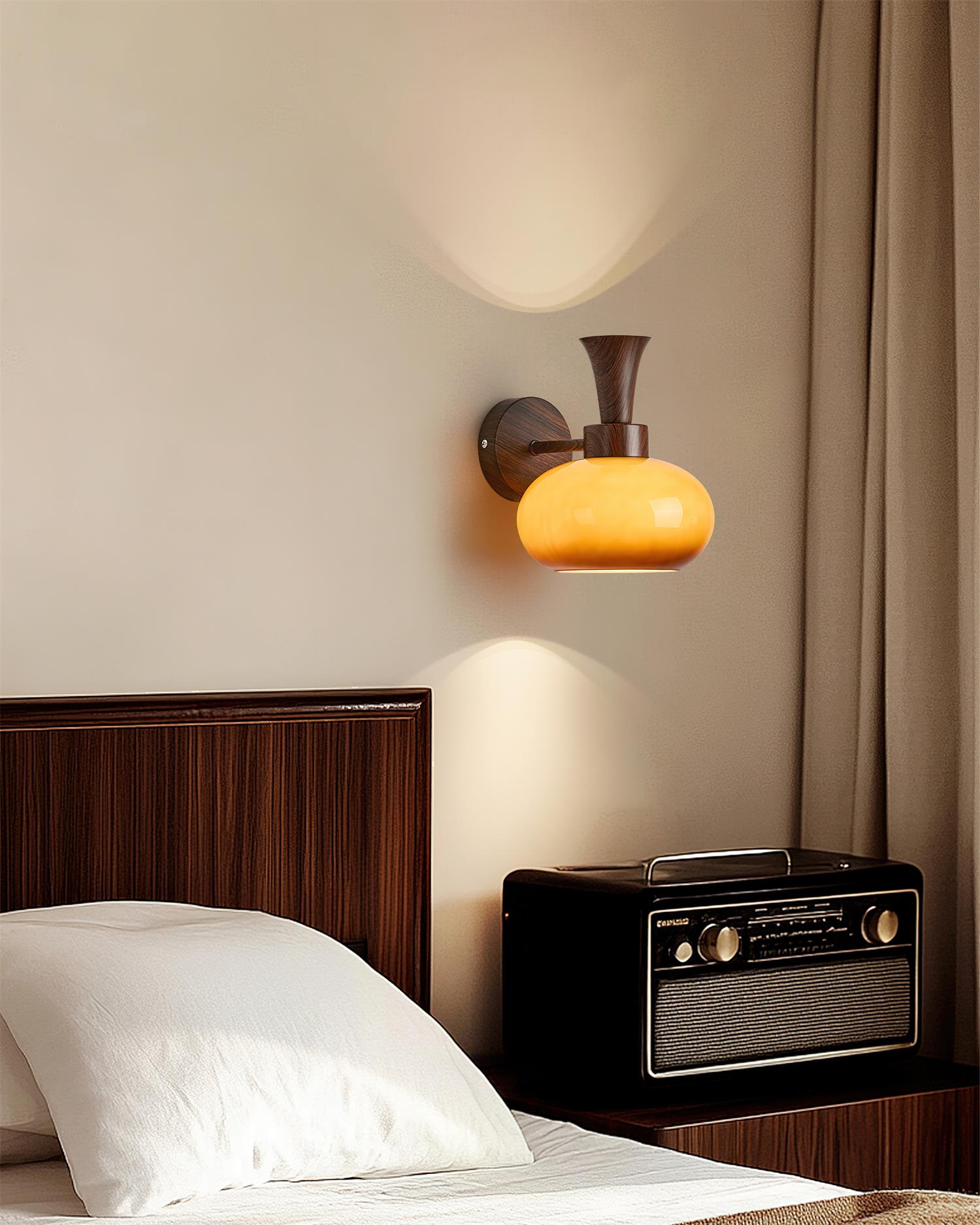 Barnaby Wall Lamp