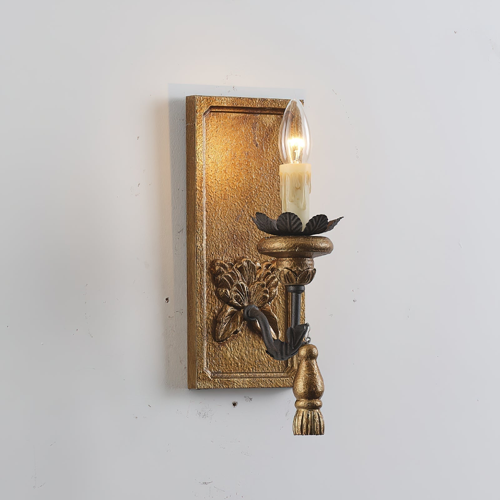Lydorira Vintage Elegance Wood Wall Lamp-Neutral Decor