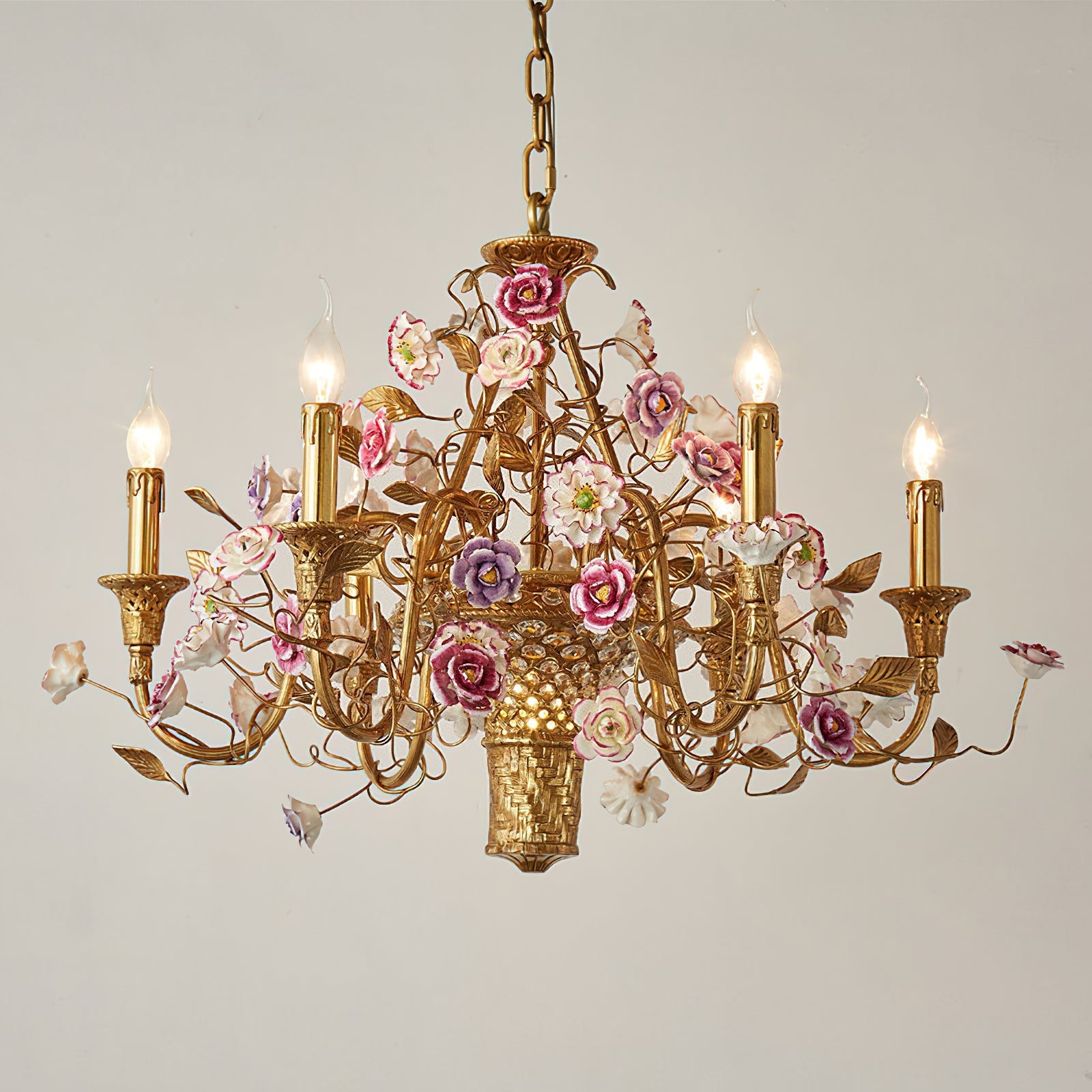 The hanging chain and canopy detail.