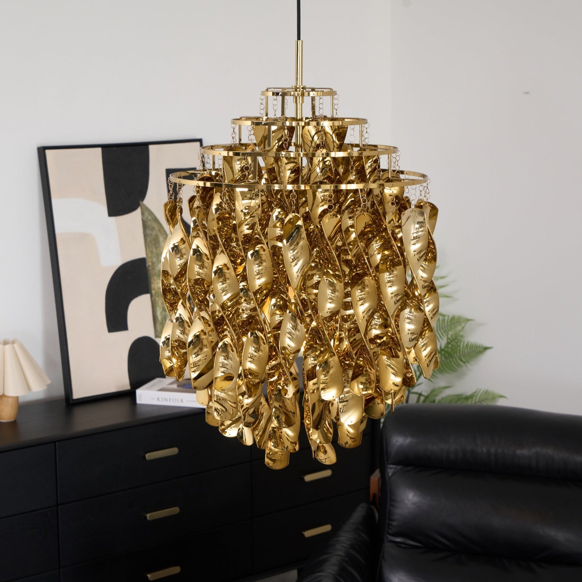 Isoran Luxe Acrylic Chandelier-Neutral Decor
