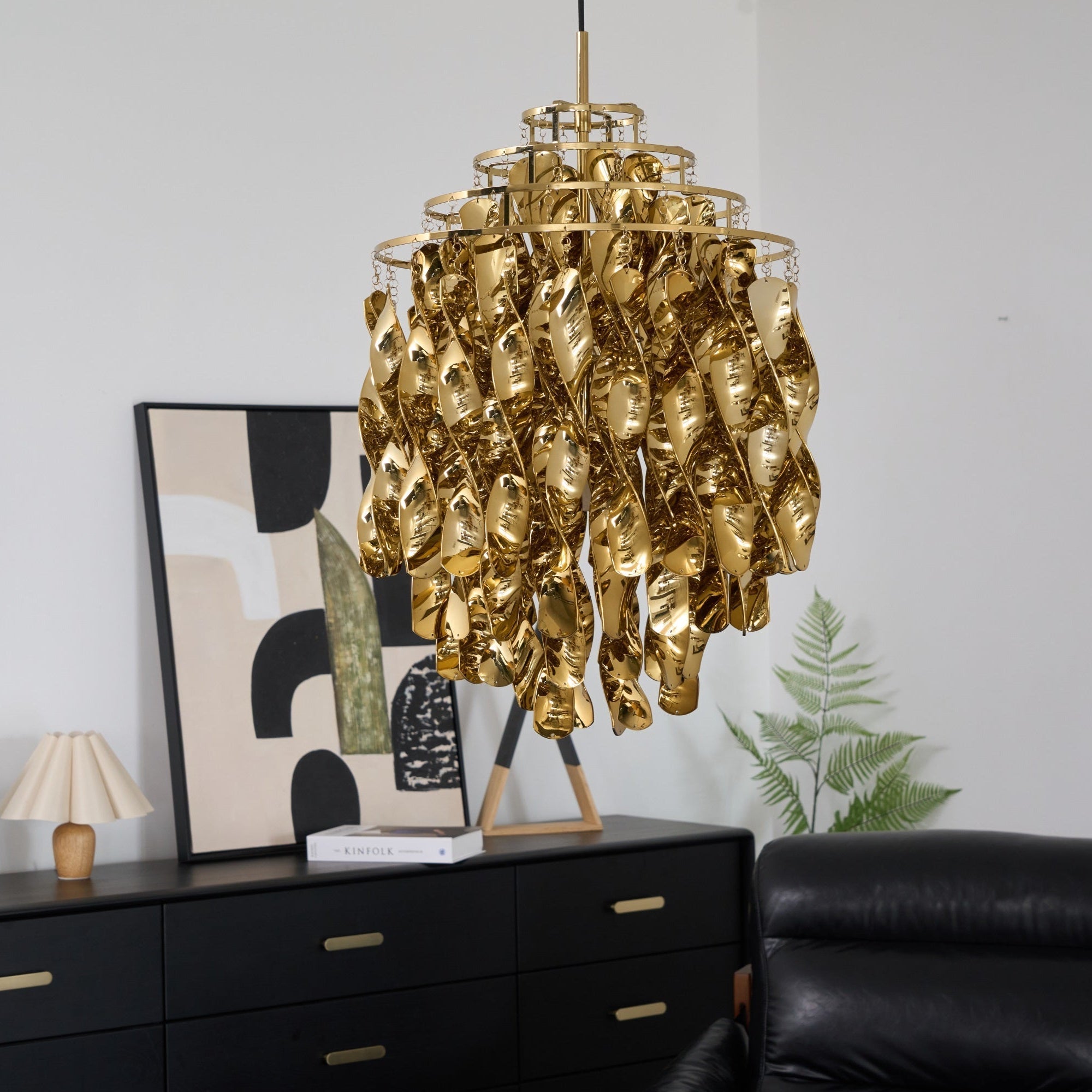 Isoran Luxe Acrylic Chandelier-Neutral Decor