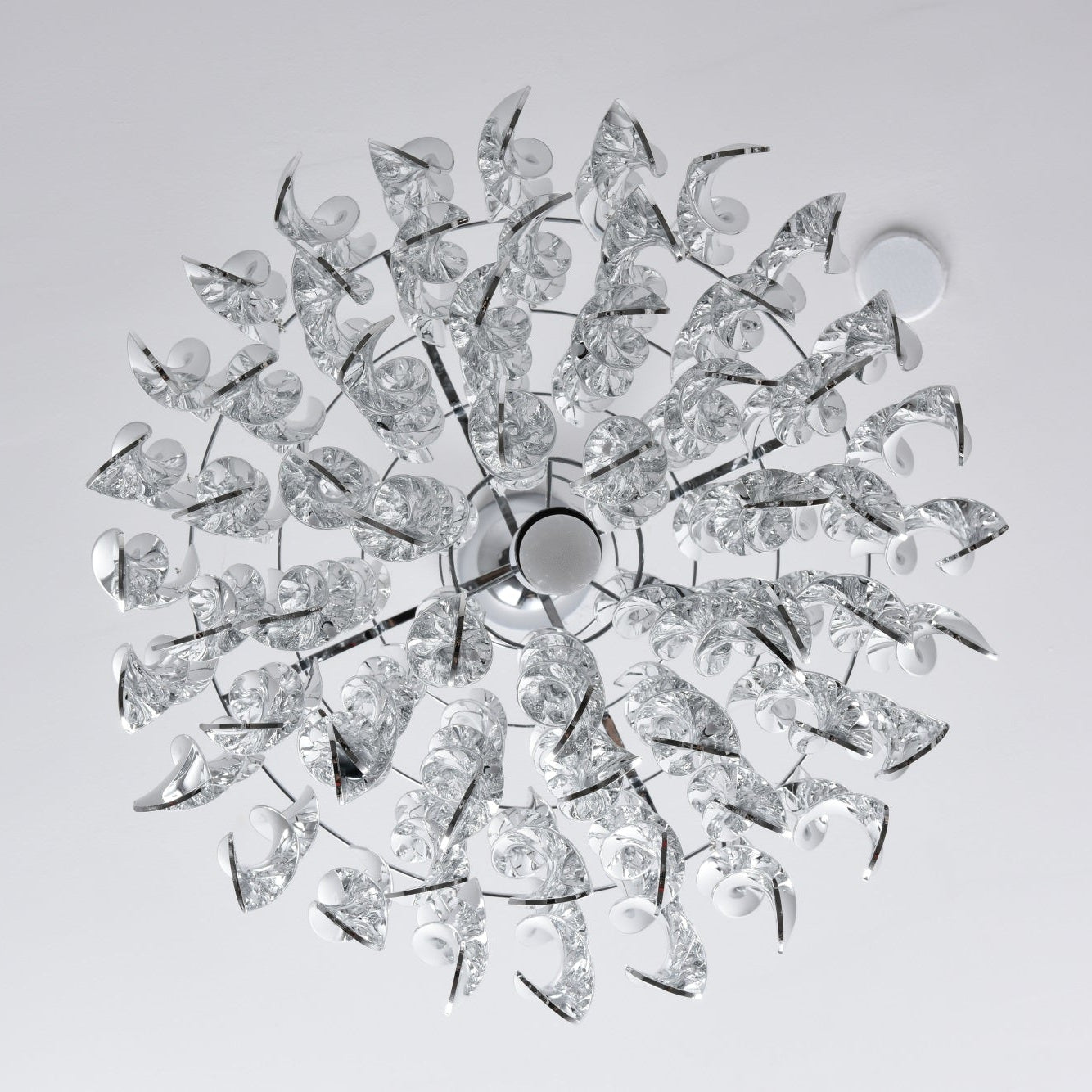 Isoran Luxe Acrylic Chandelier-Neutral Decor