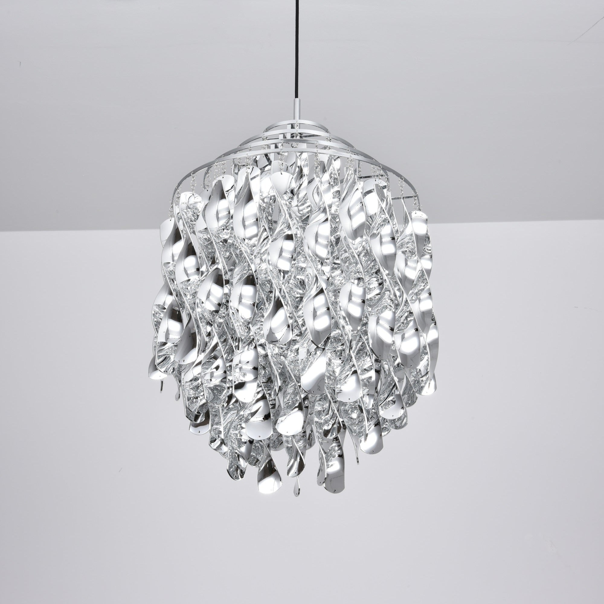 Isoran Luxe Acrylic Chandelier-Neutral Decor