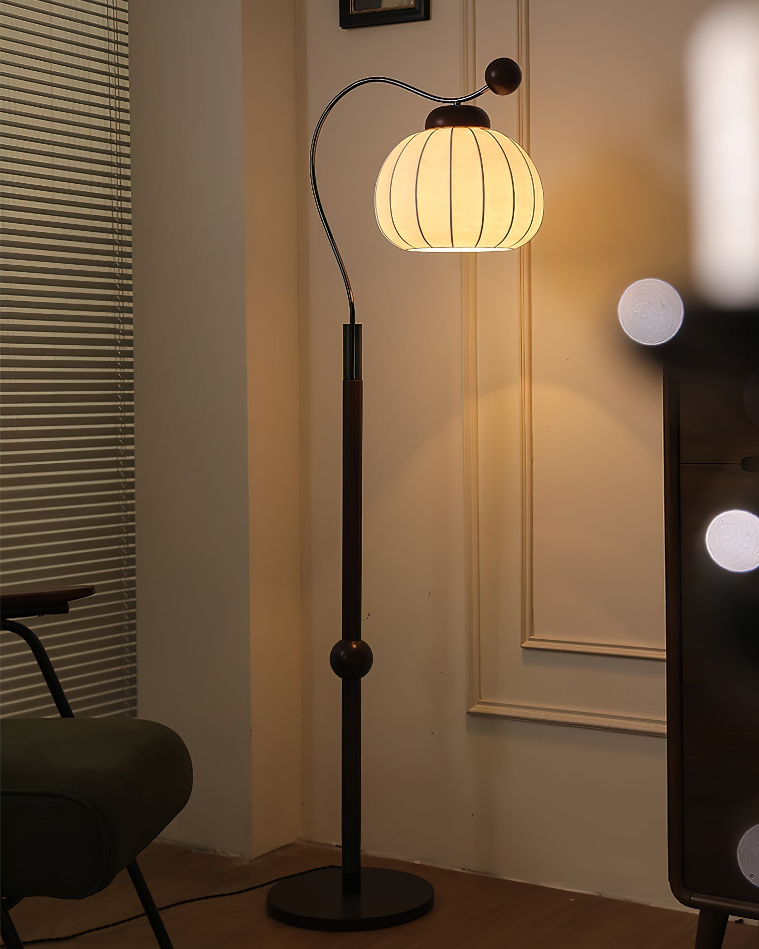 Maria Floor Lamp