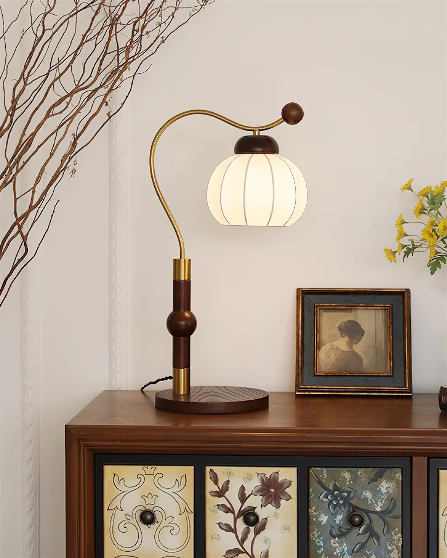 Irisius Table Lamp