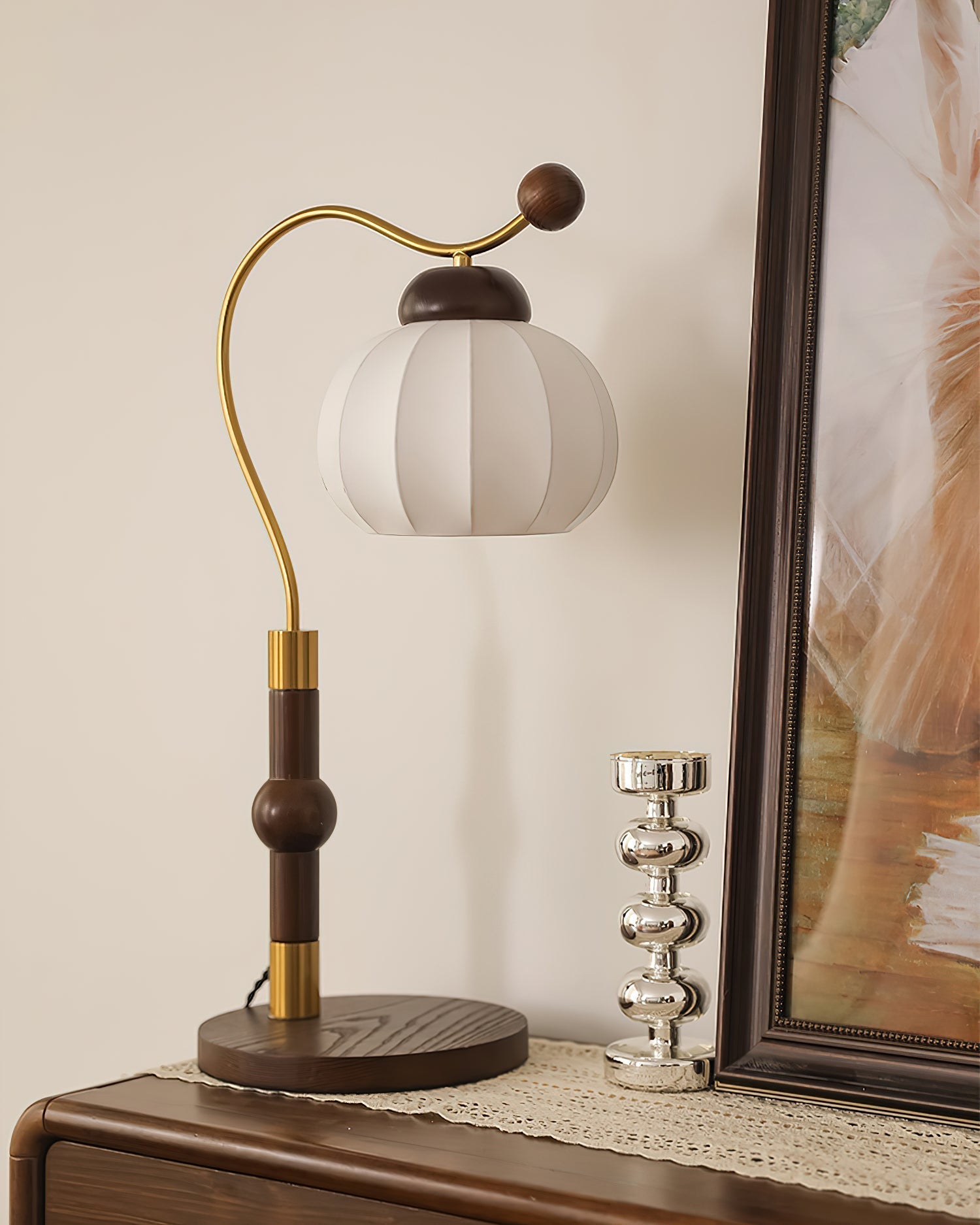 Irisius Table Lamp