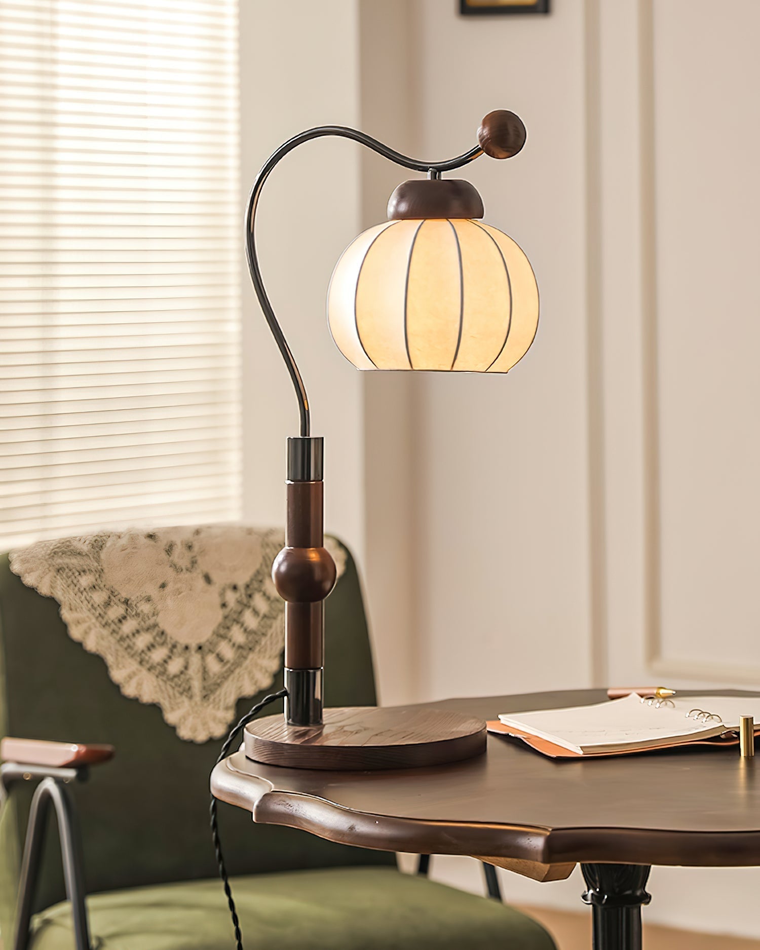 Irisius Table Lamp
