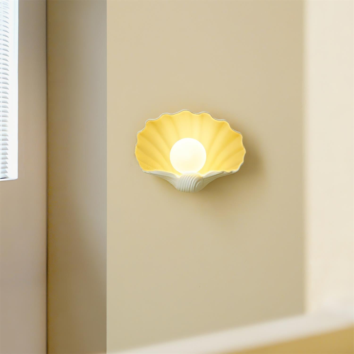 Pearlia Wall Lamp