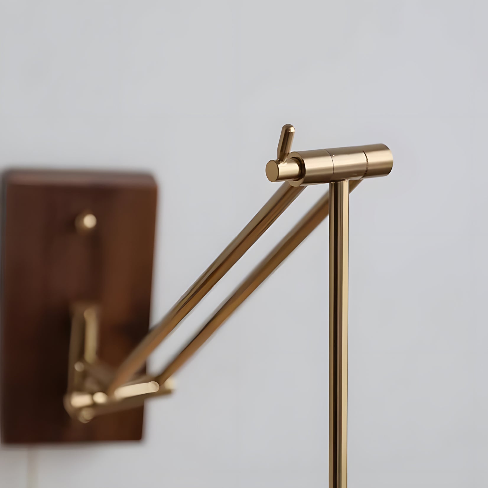 Wright Wall Lamp
