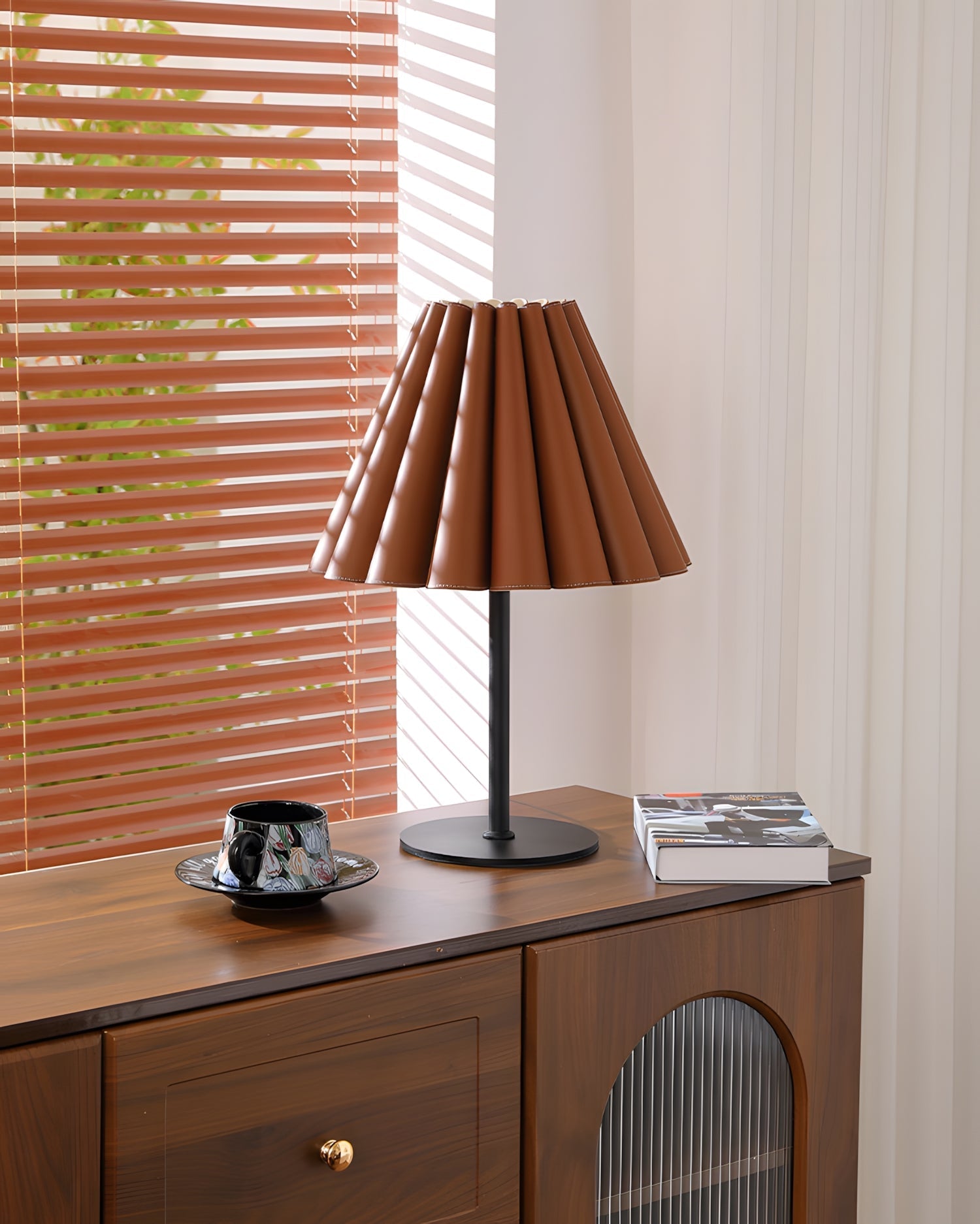 Laurel Pleat Table Light