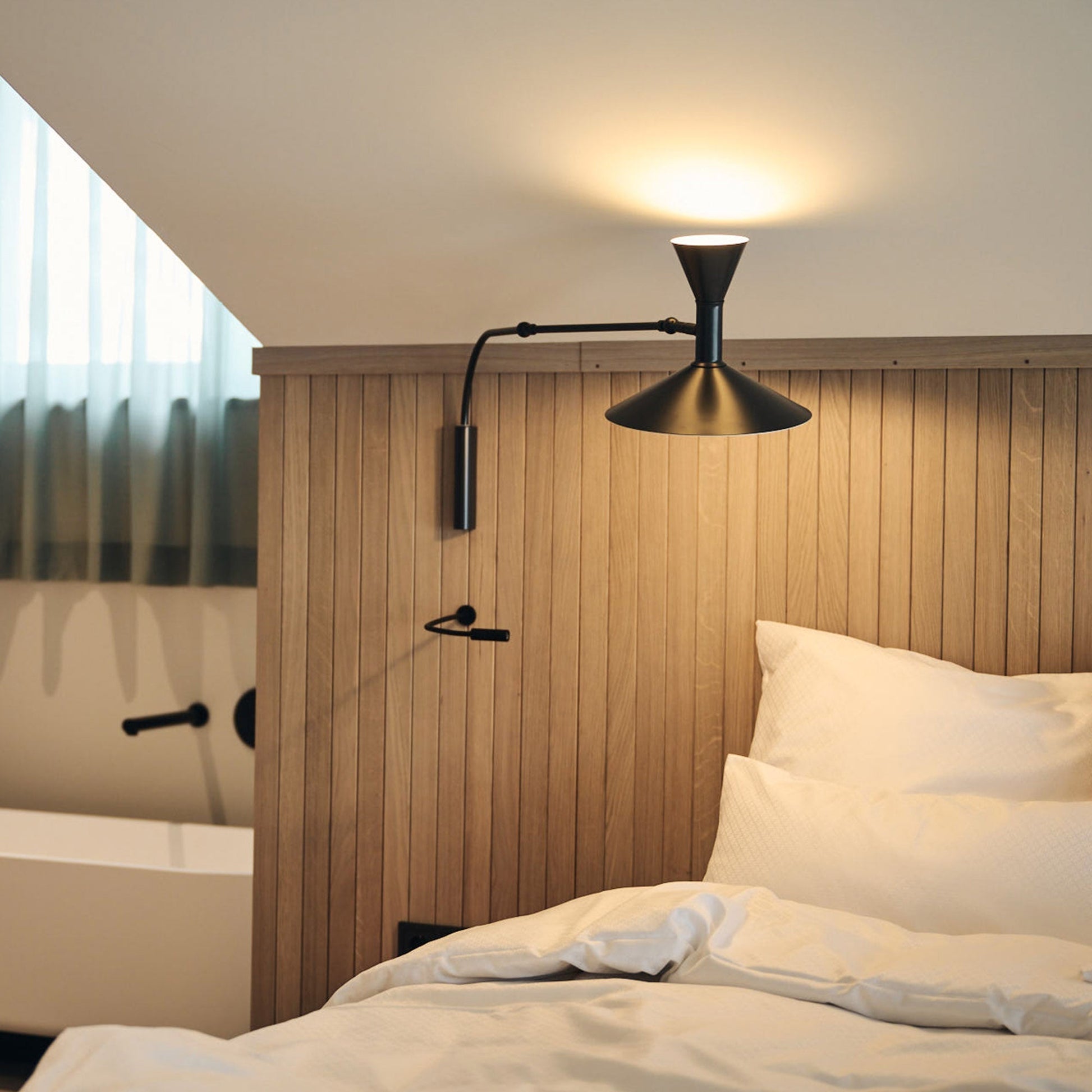 Lustra Wall Lamp Marseille Adjustable-Neutral Decor