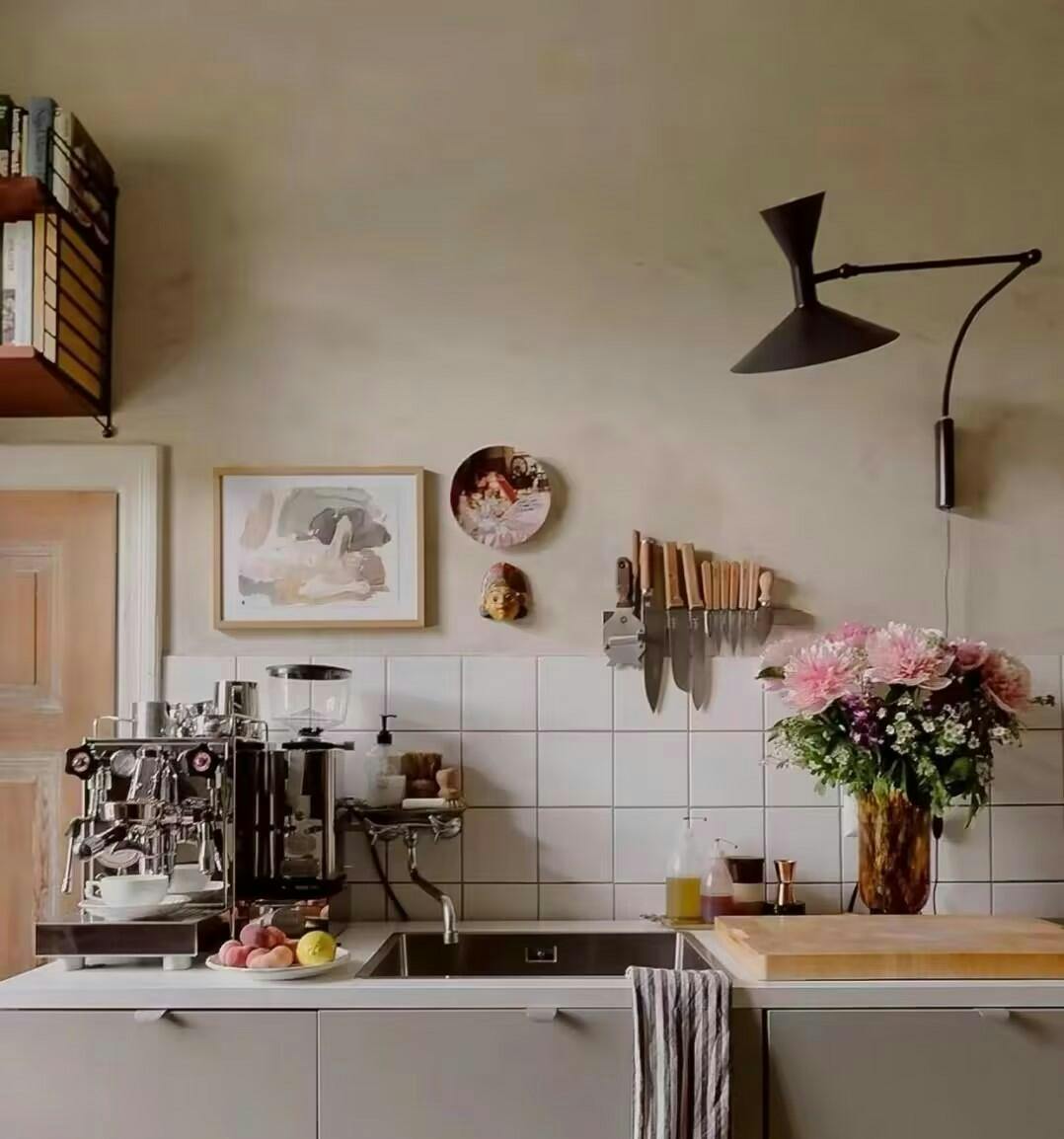 Lustra Wall Lamp Marseille Adjustable-Neutral Decor