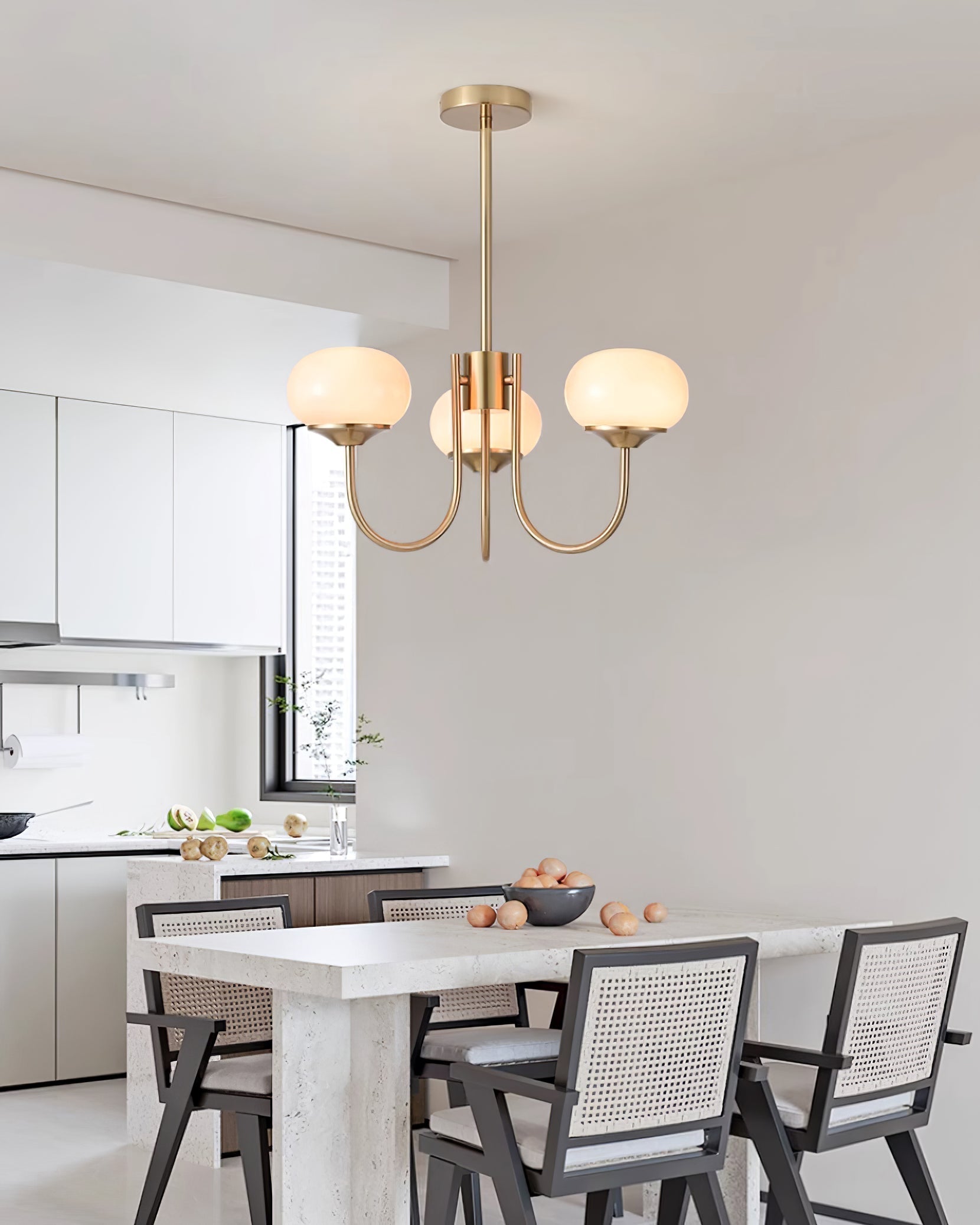 Lustra Chandelier Pink Glass Globe Gold-Neutral Decor