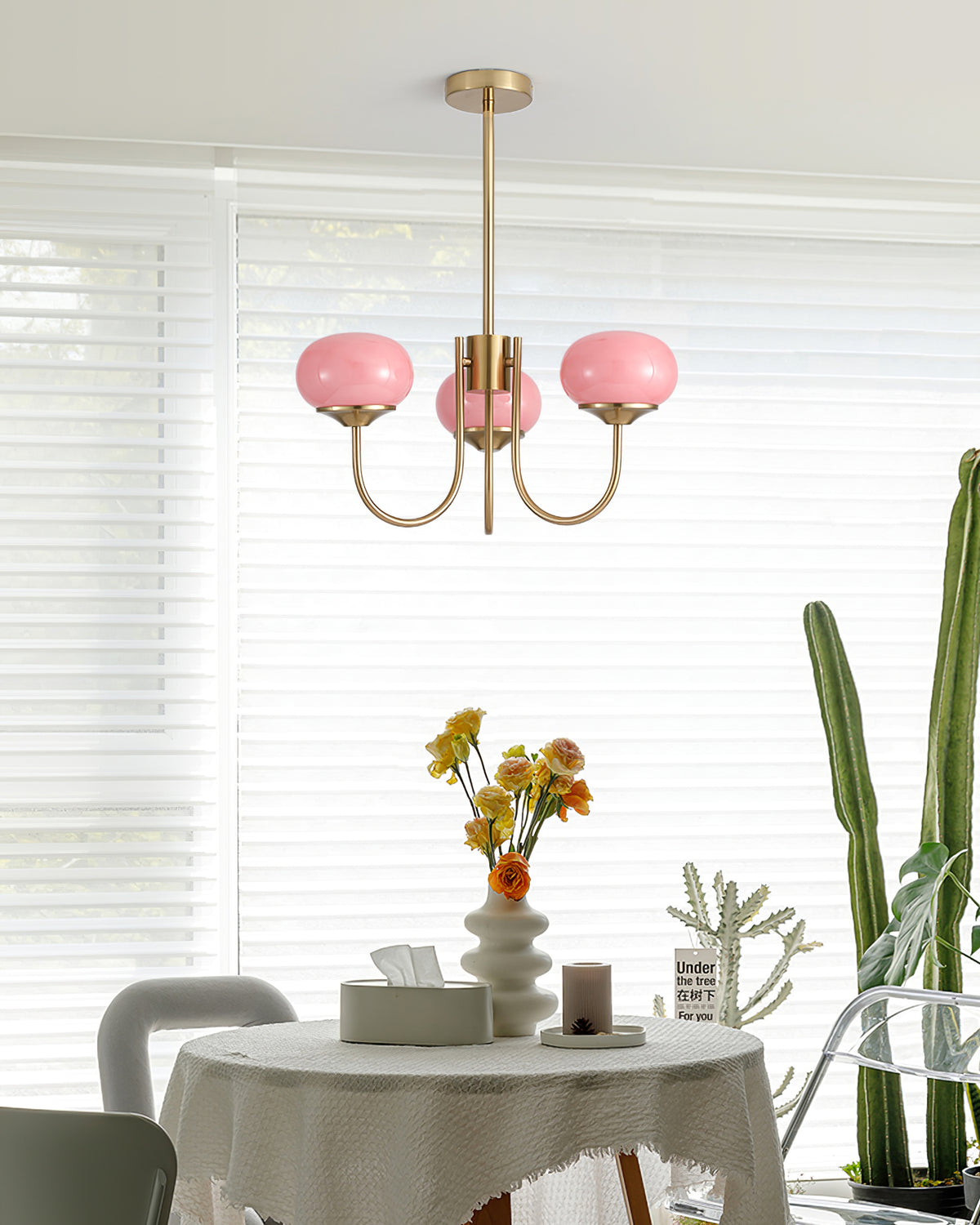 Lustra Chandelier Pink Glass Globe Gold-Neutral Decor