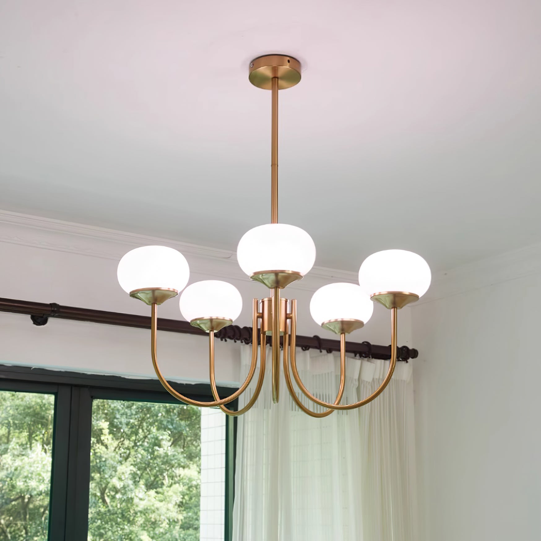 Lustra Chandelier Pink Glass Globe Gold-Neutral Decor