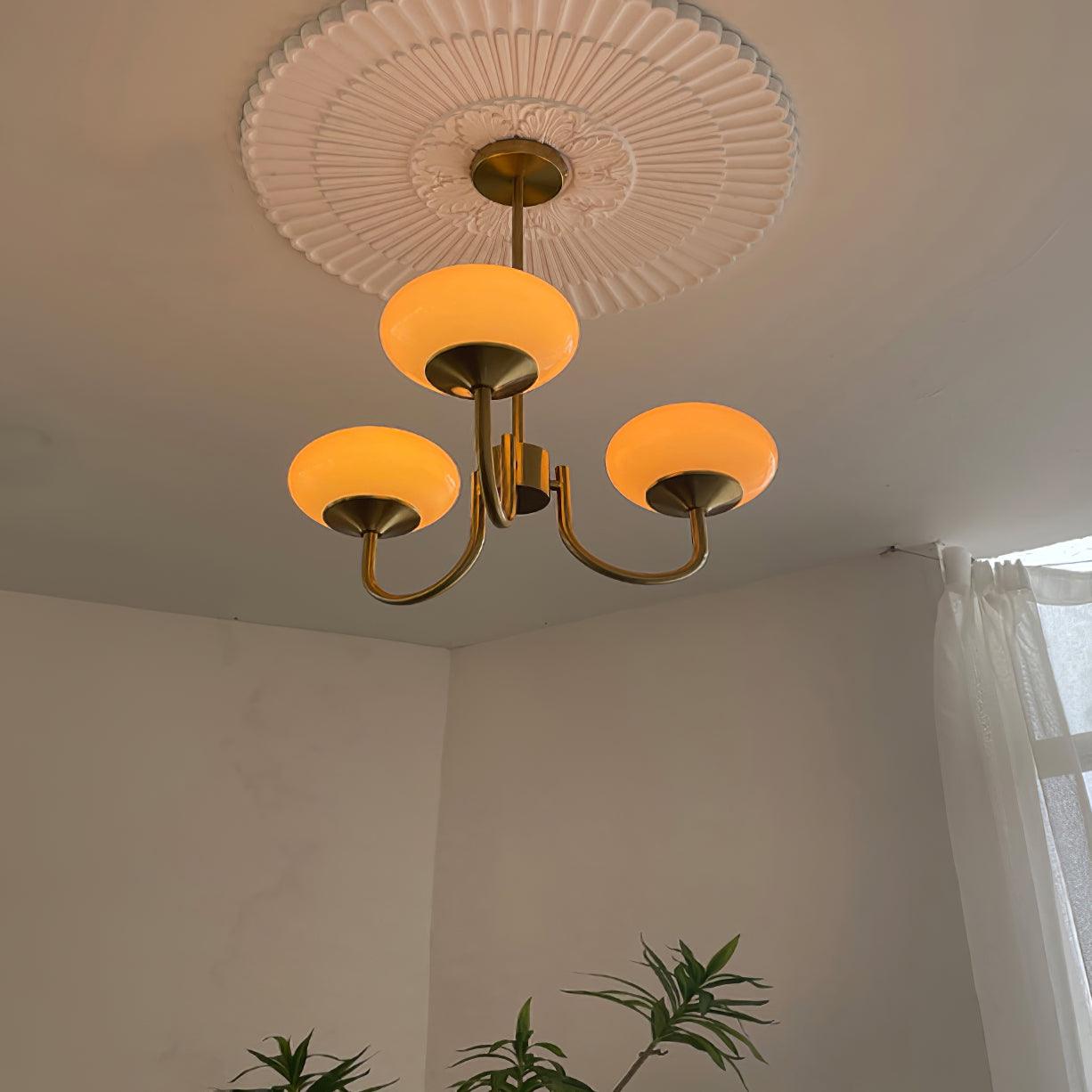 Lustra Chandelier Pink Glass Globe Gold-Neutral Decor
