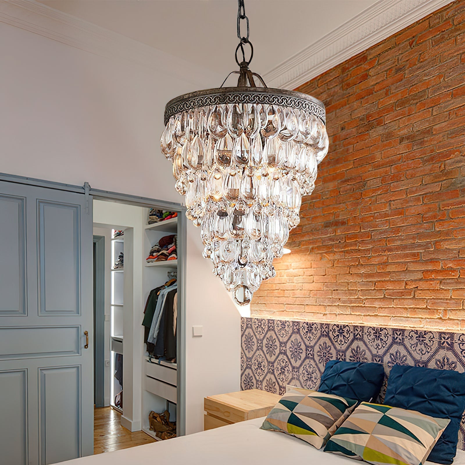 Riven Chandelier
