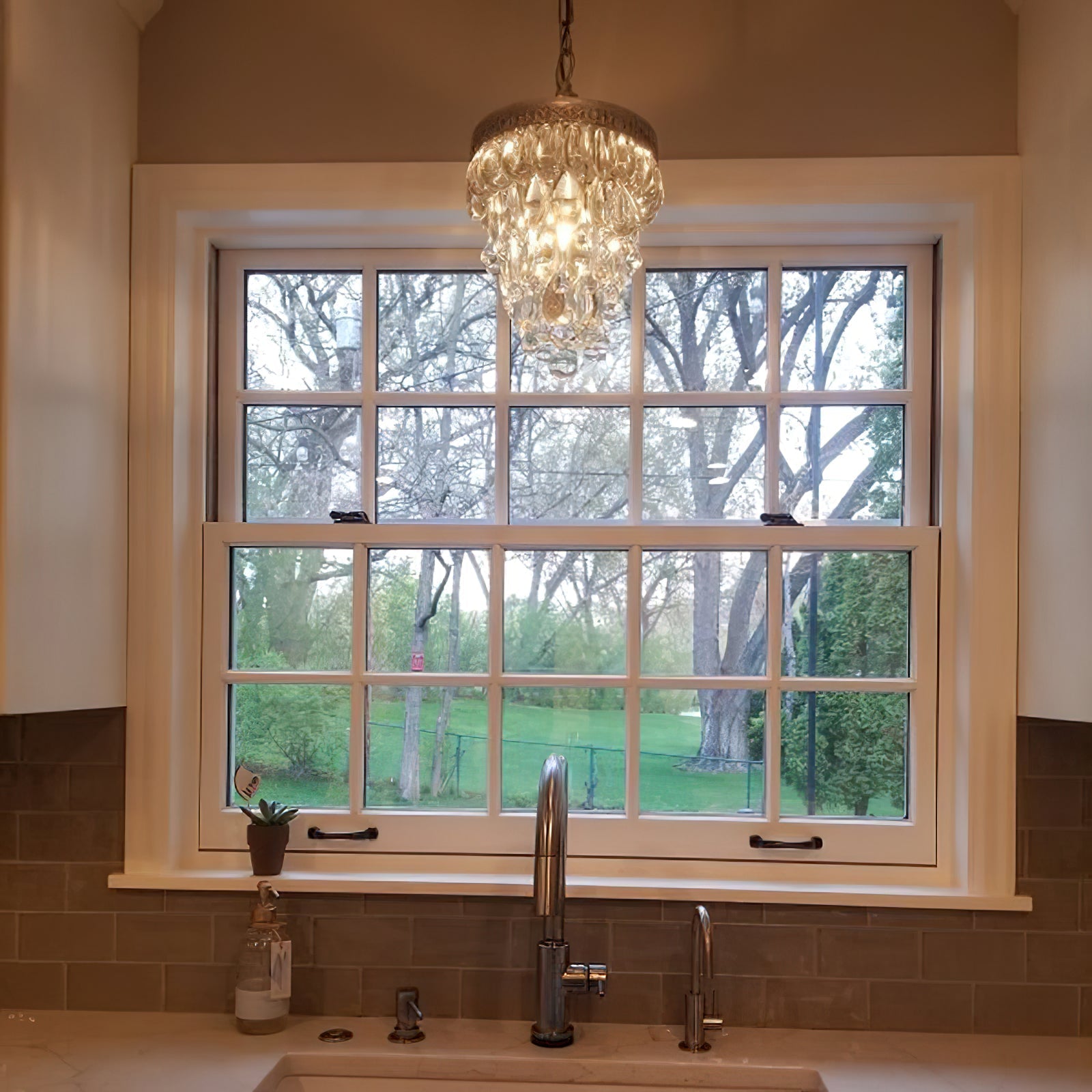 Riven Chandelier