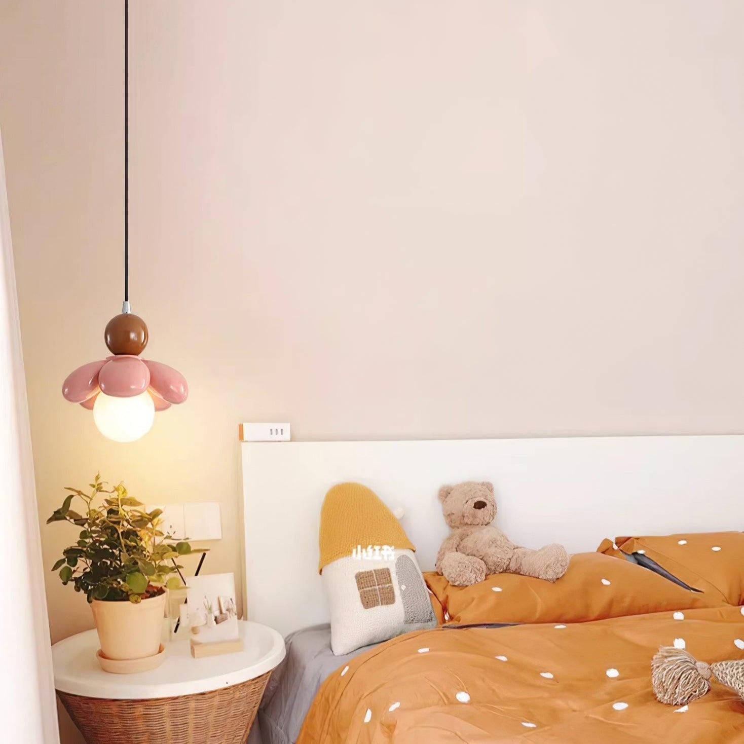 Blossi Flower Pendant Light